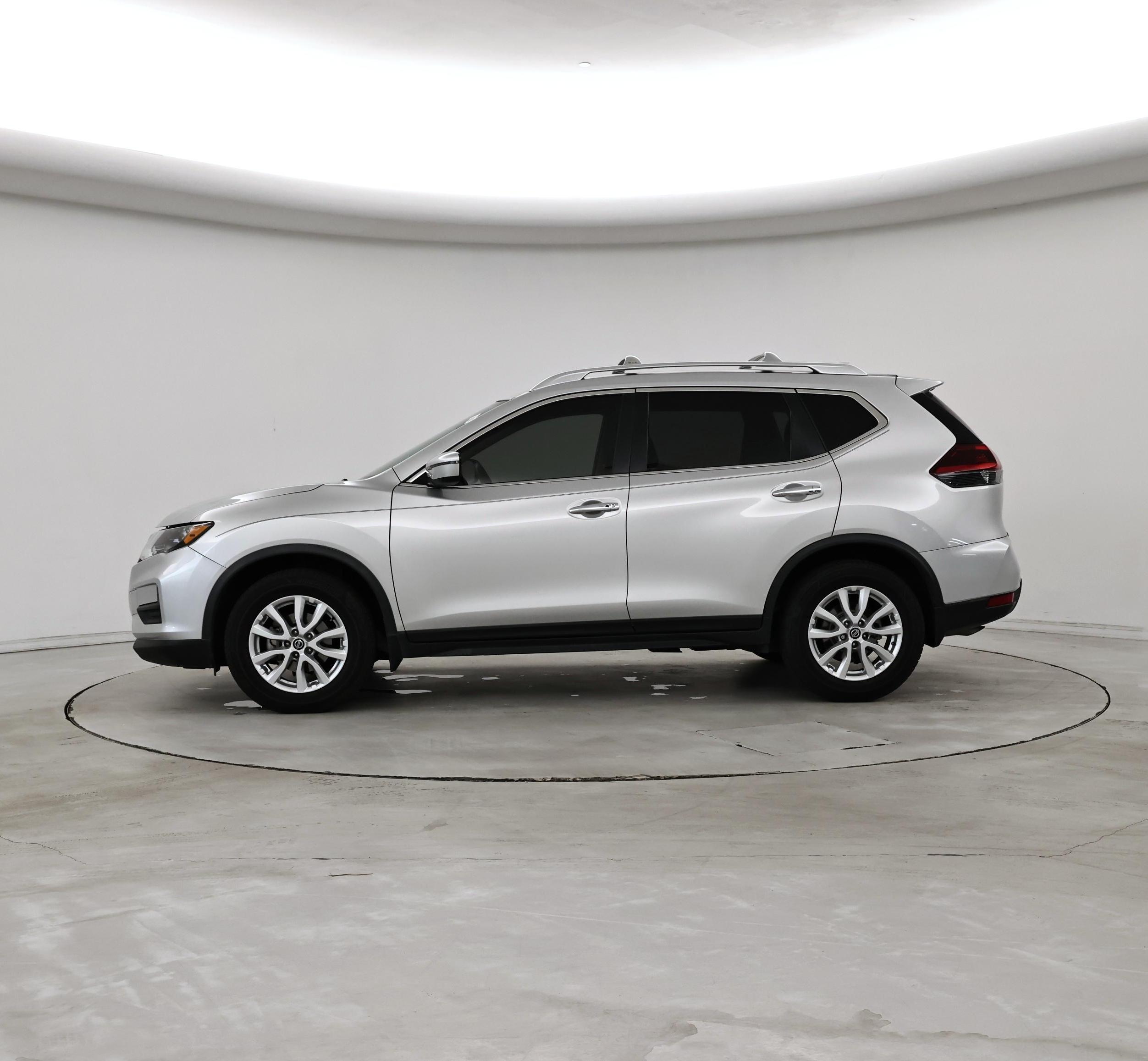 Thumbnail: 2019 Nissan Rogue - 3