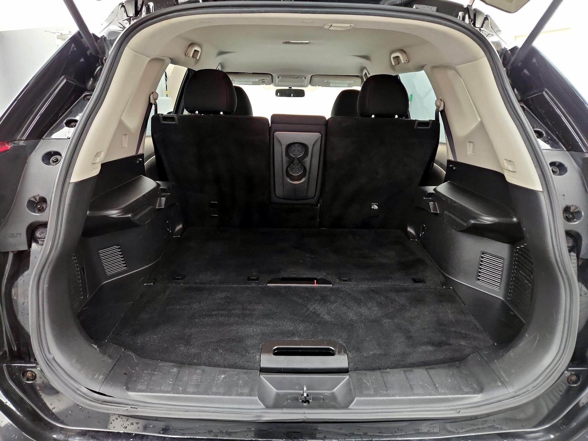Thumbnail: 2017 Nissan Rogue - 20