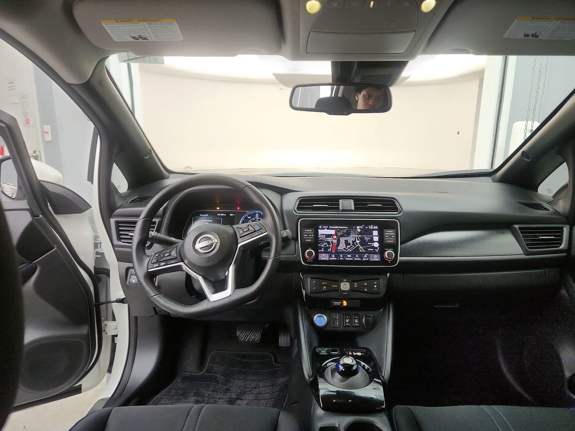 Thumbnail: 2023 Nissan Leaf - 9