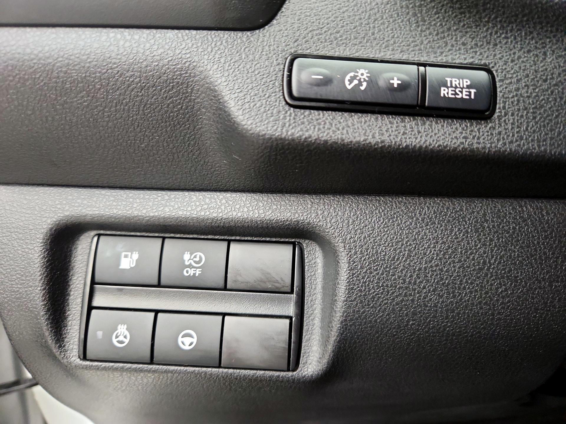 Thumbnail: 2023 Nissan Leaf - 13