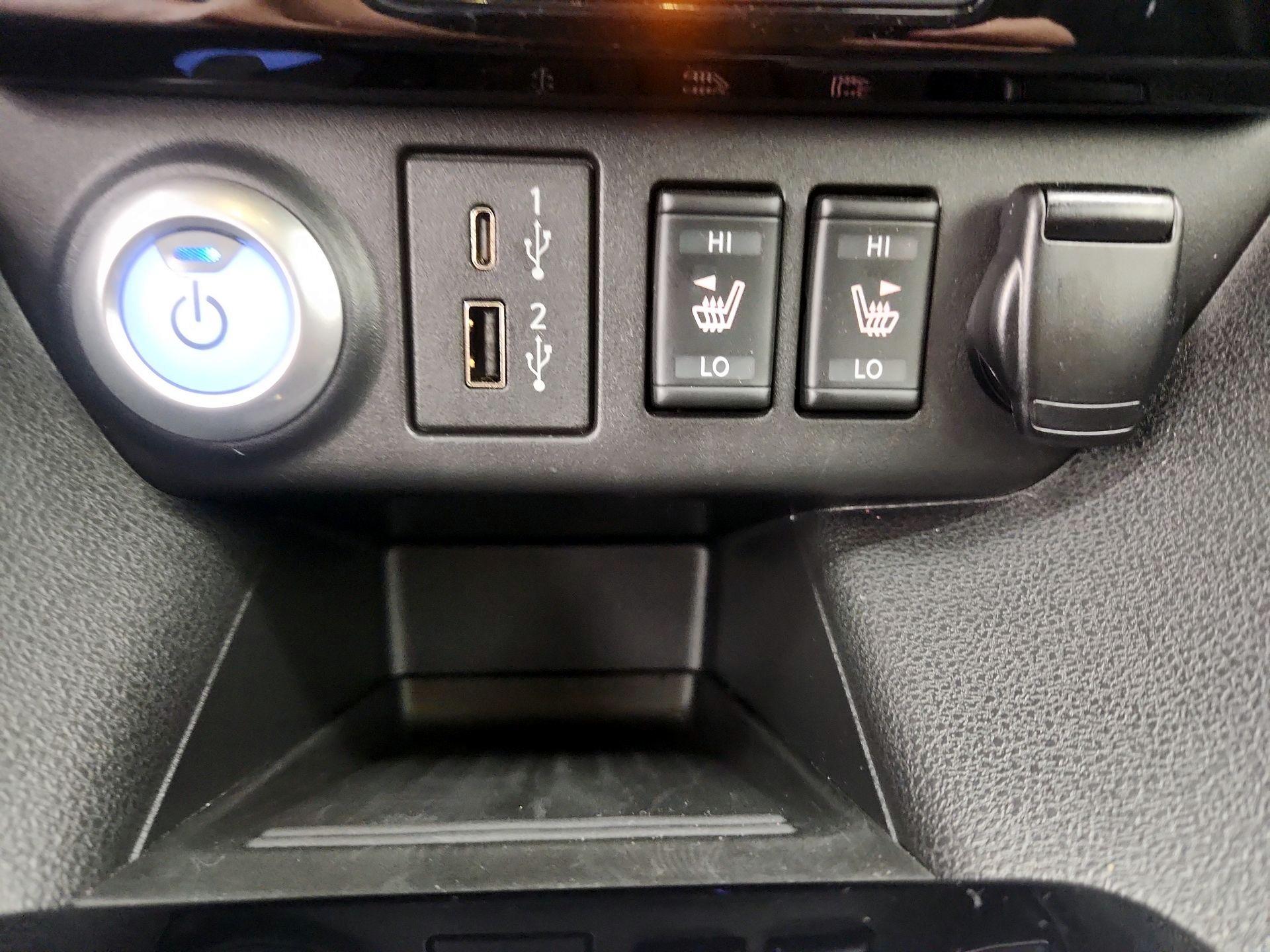 Thumbnail: 2023 Nissan Leaf - 19
