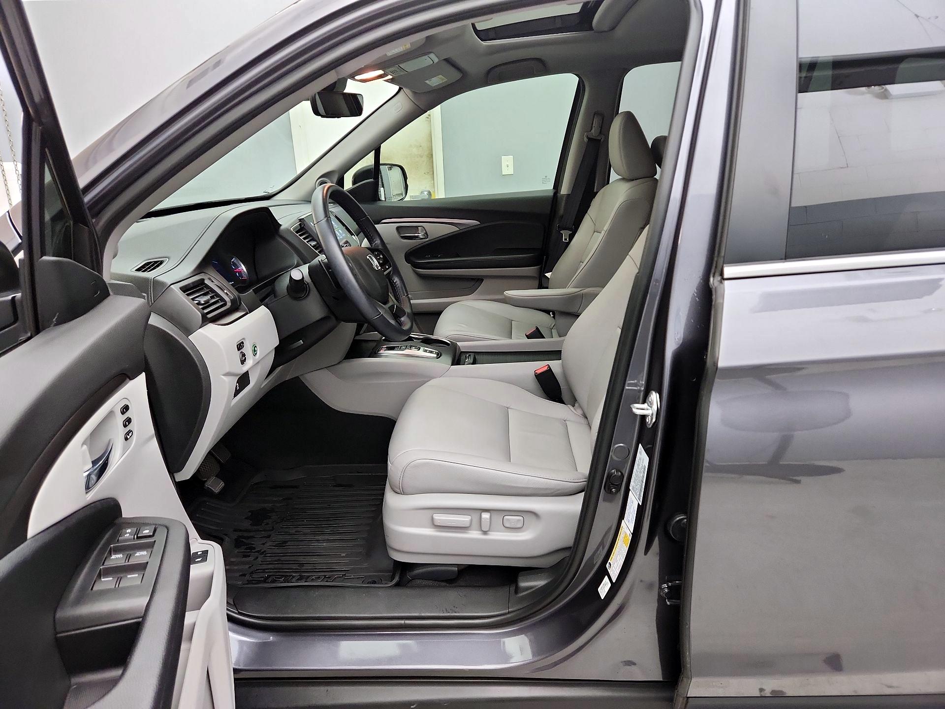 Thumbnail: 2021 Honda Pilot - 11