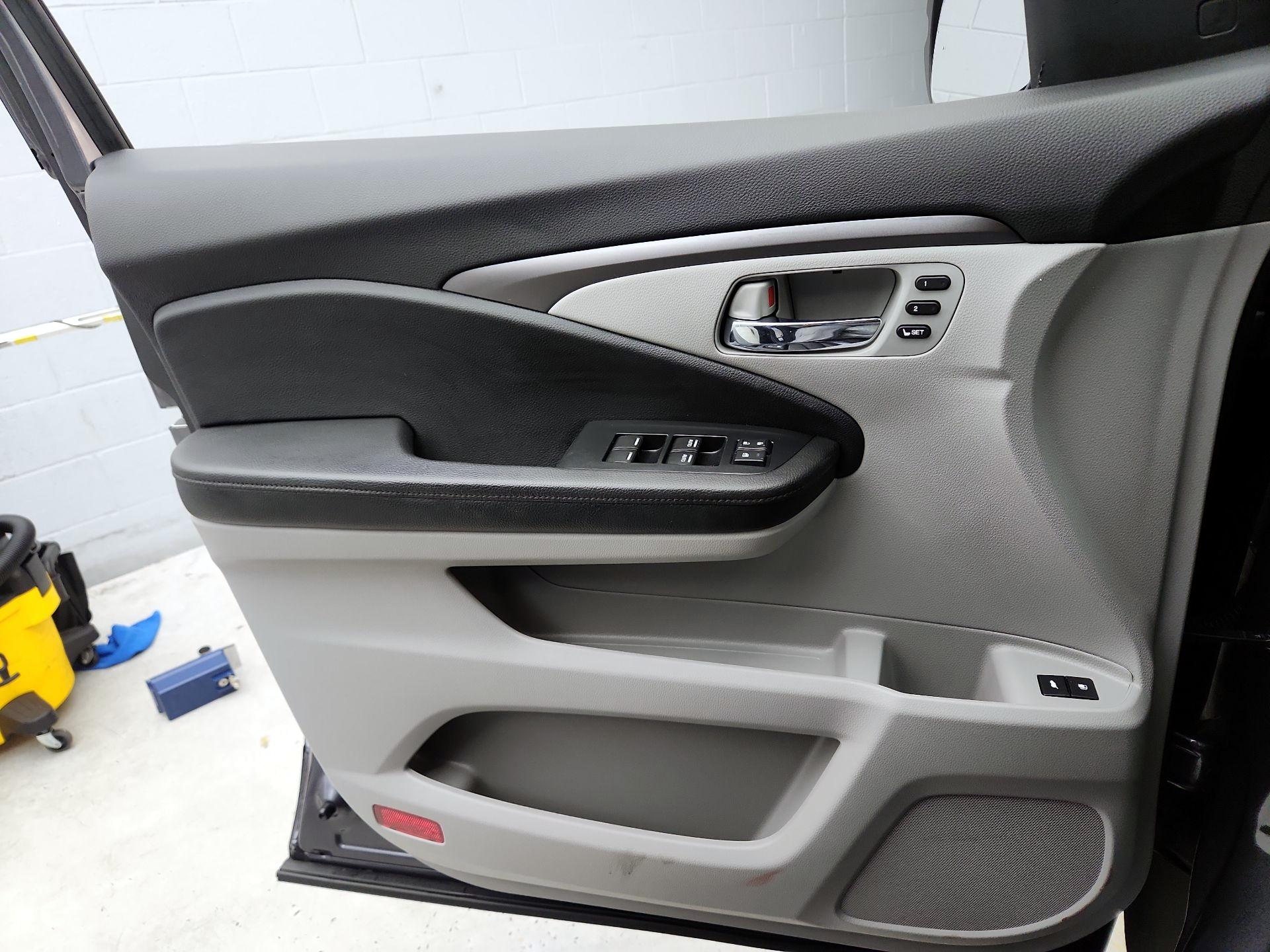 Thumbnail: 2021 Honda Pilot - 12