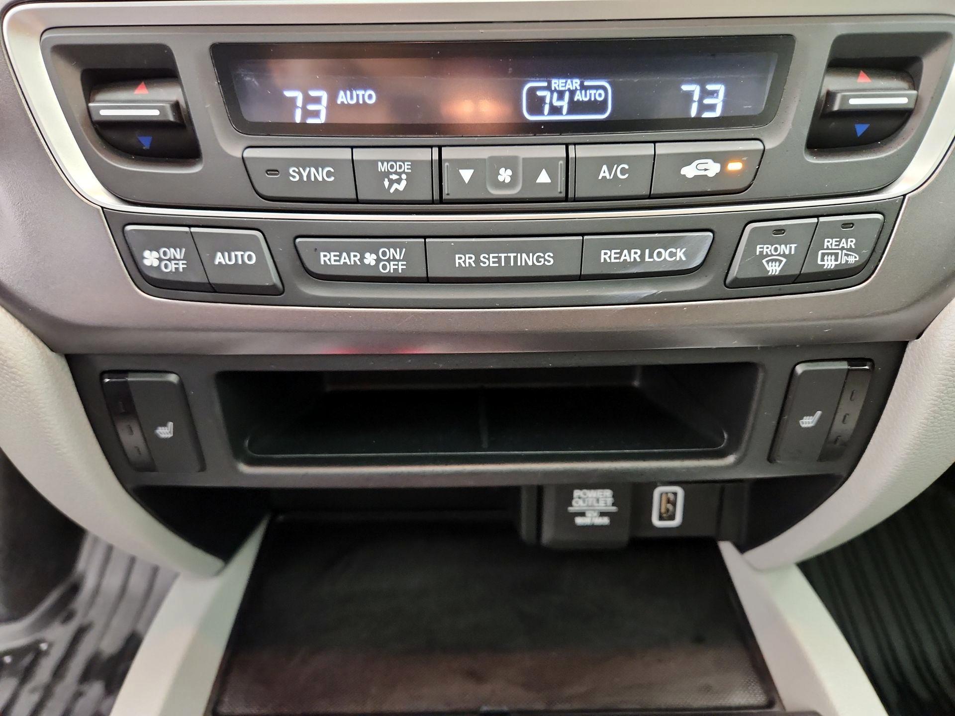 Thumbnail: 2021 Honda Pilot - 16