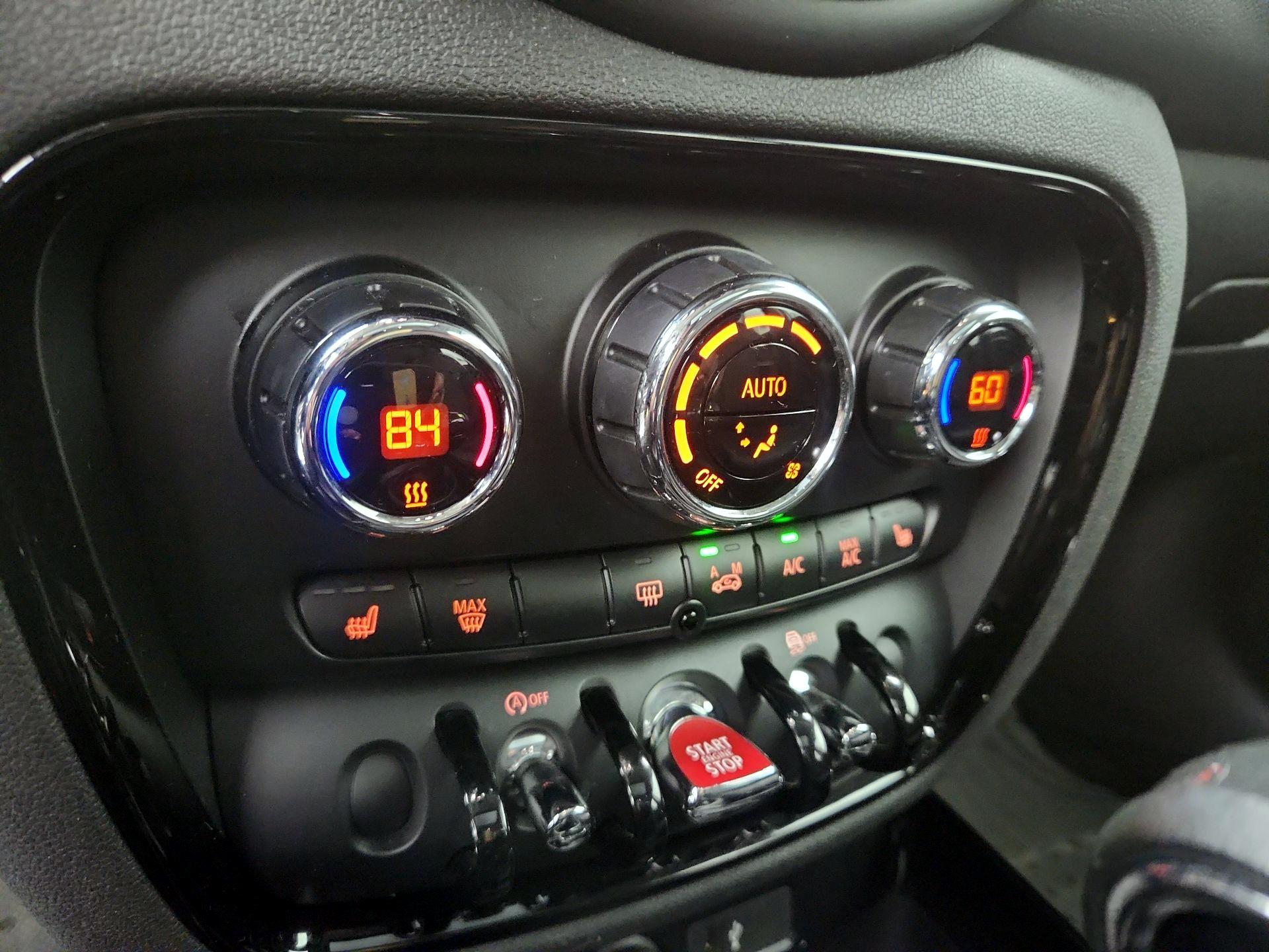 Thumbnail: 2019 MINI Cooper Clubman - 16