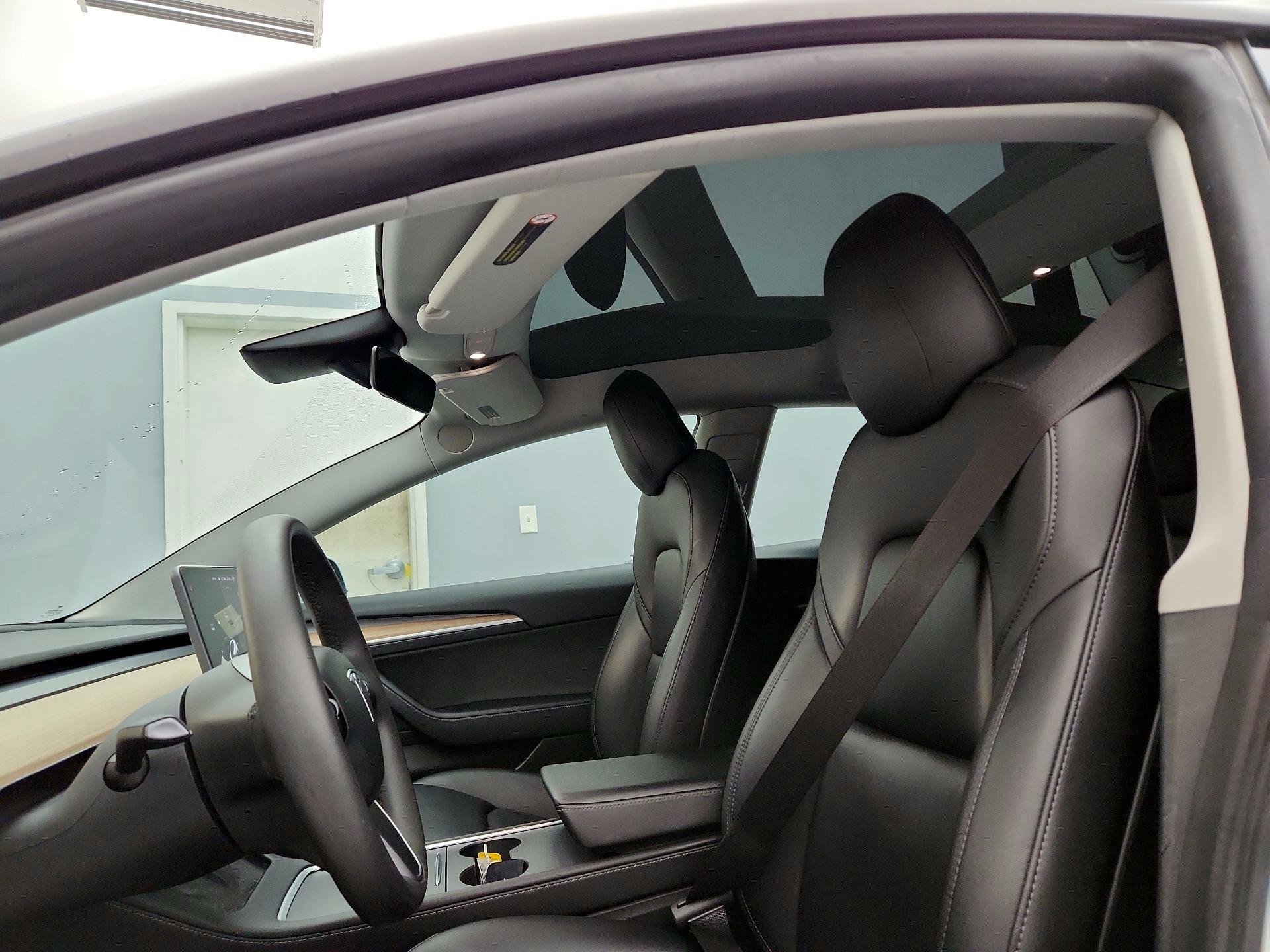 Thumbnail: 2021 Tesla Model 3 - 18