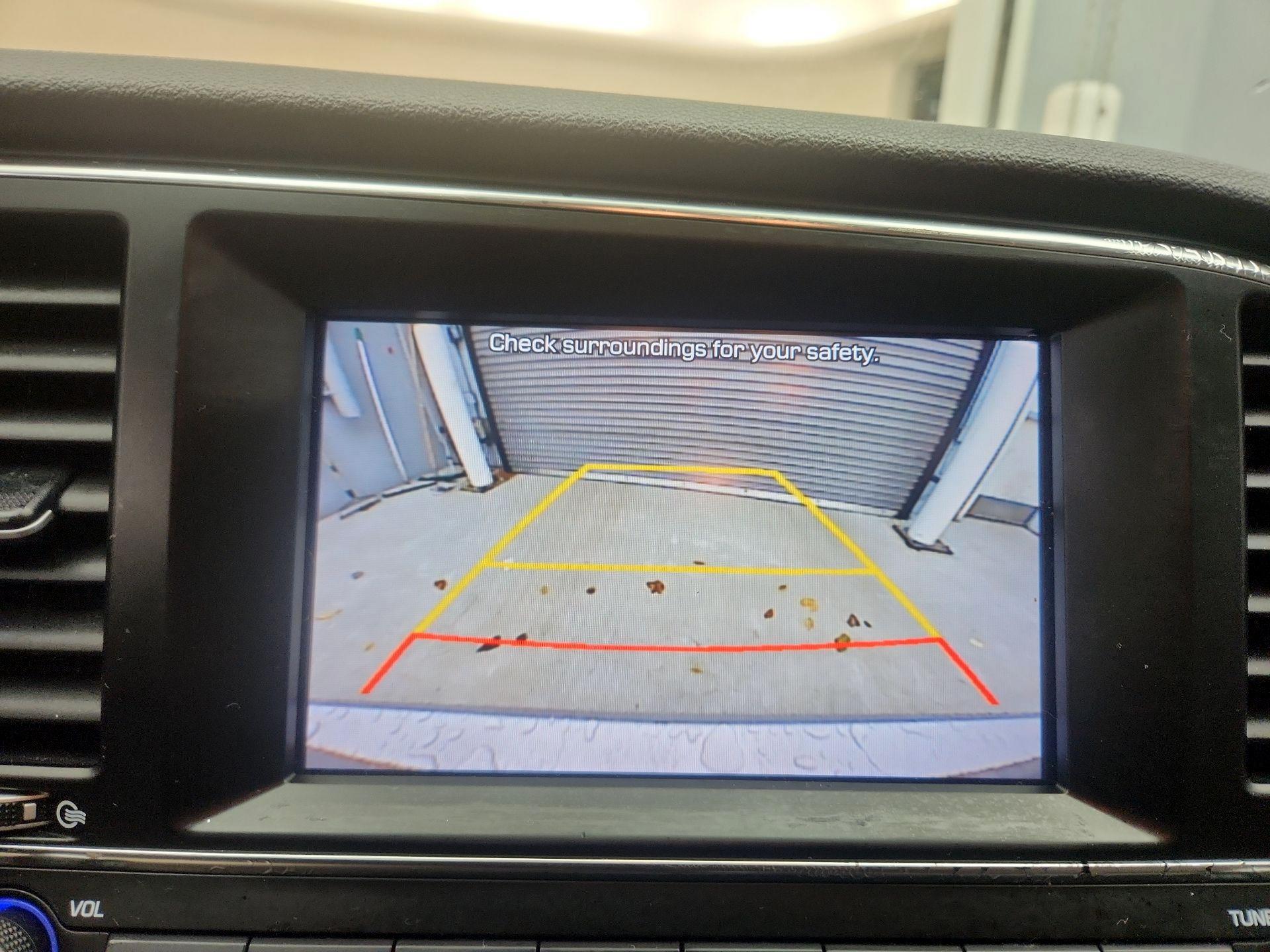 Thumbnail: 2018 Hyundai Elantra - 14