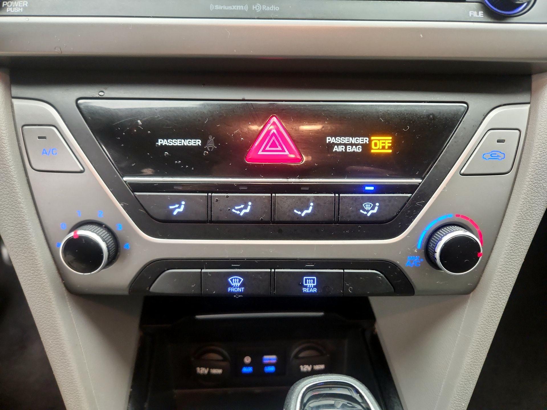 Thumbnail: 2018 Hyundai Elantra - 16