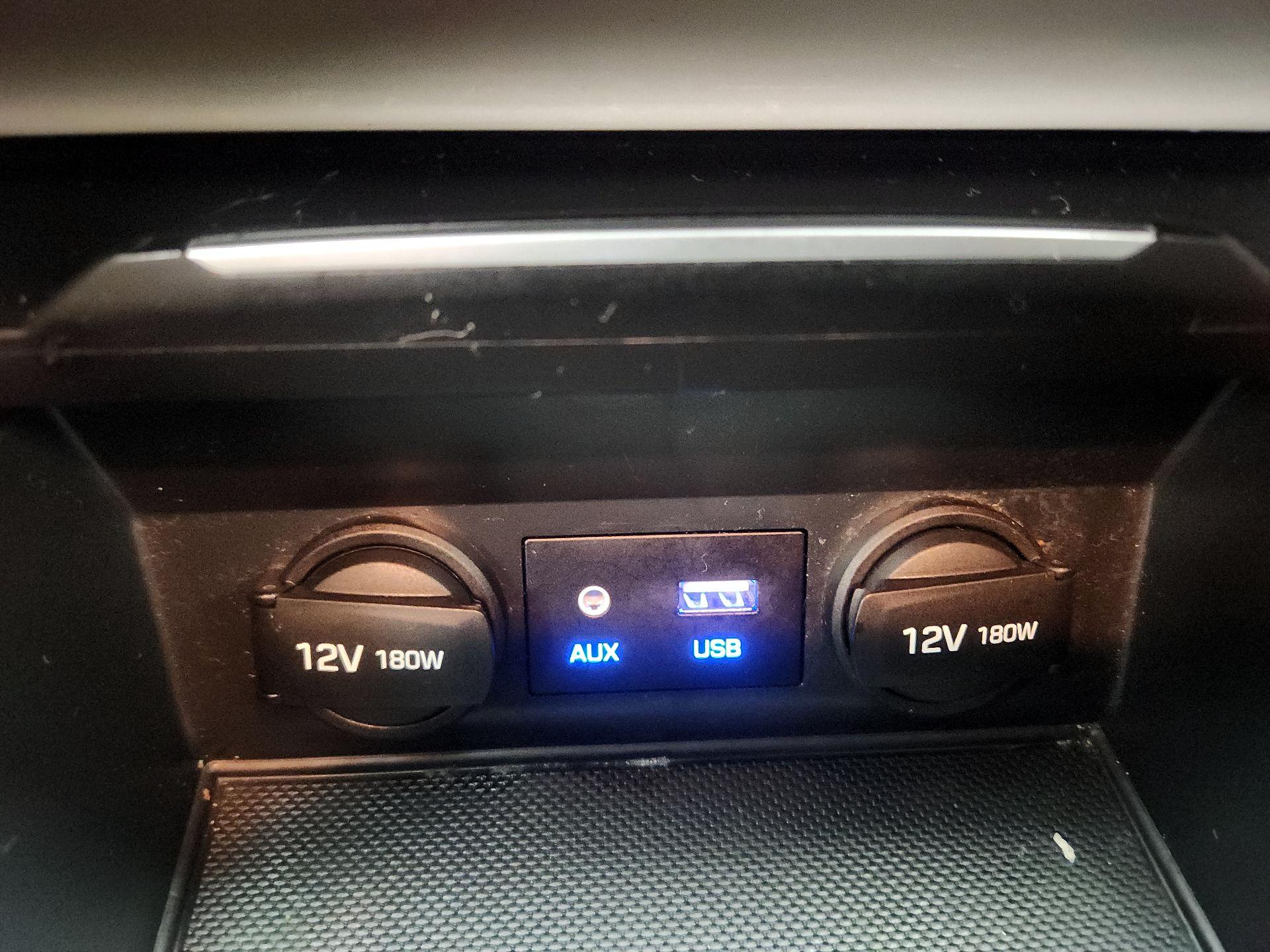 Thumbnail: 2018 Hyundai Elantra - 18