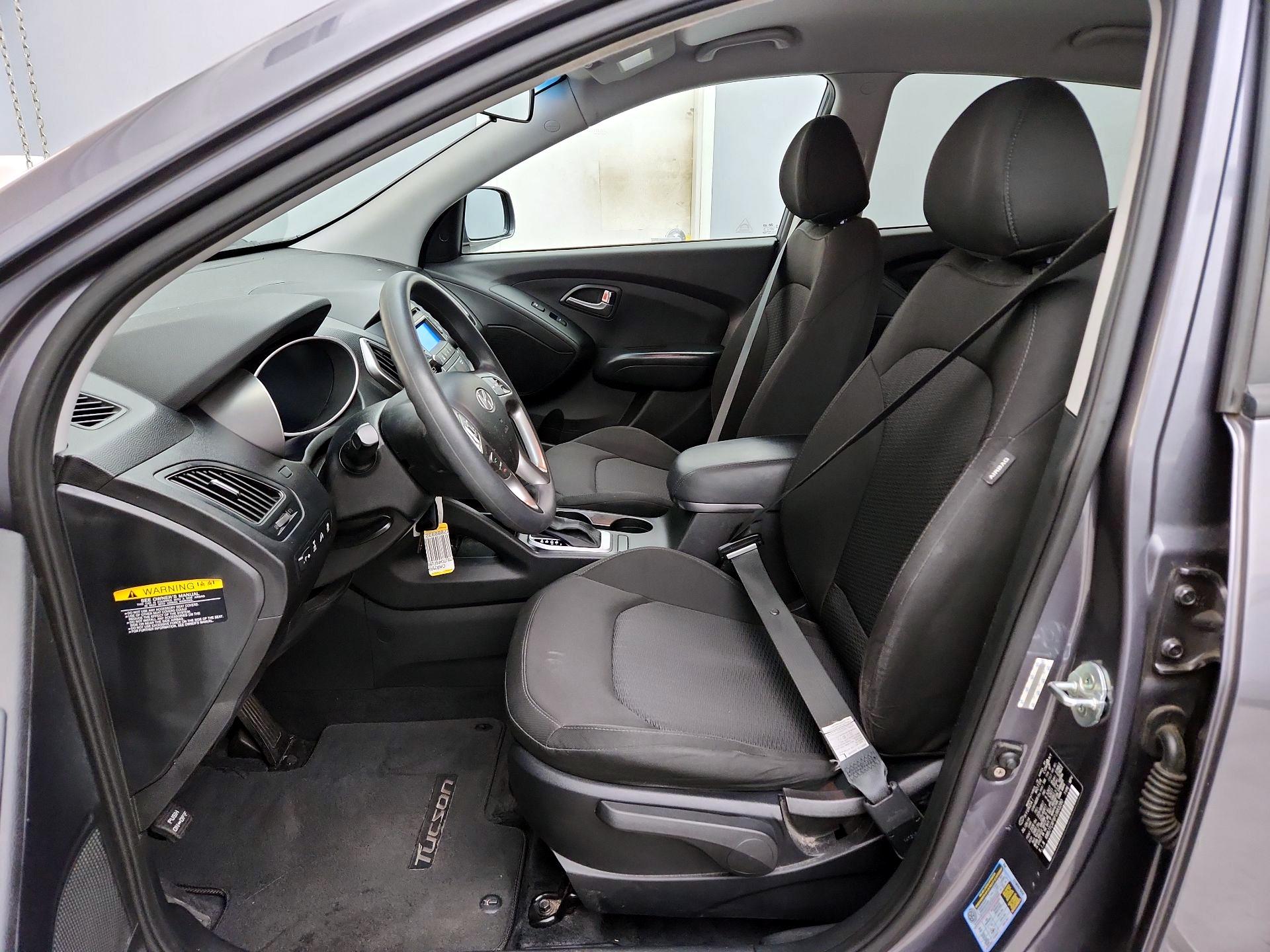 Thumbnail: 2015 Hyundai Tucson - 11