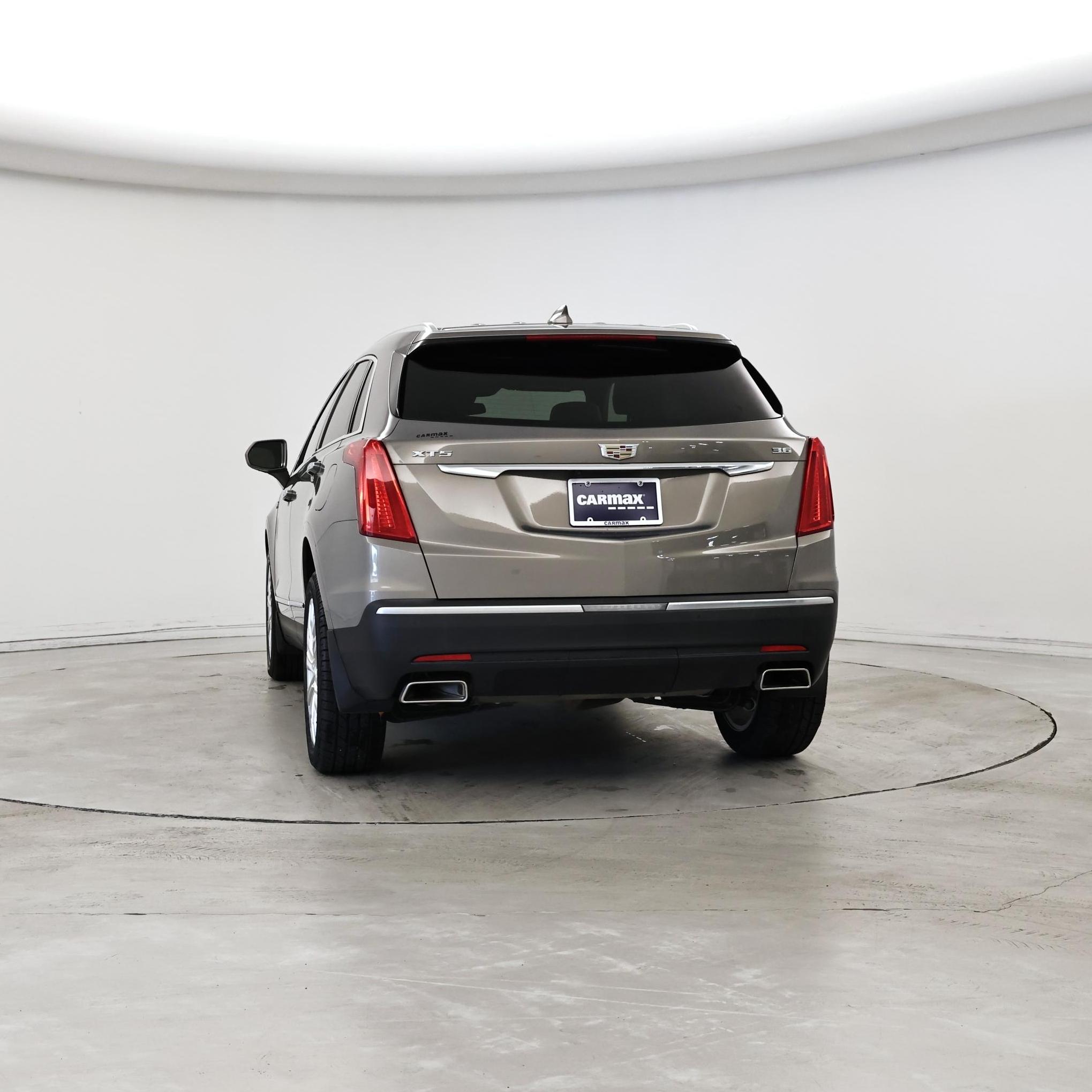 Thumbnail: 2018 Cadillac XT5 - 6
