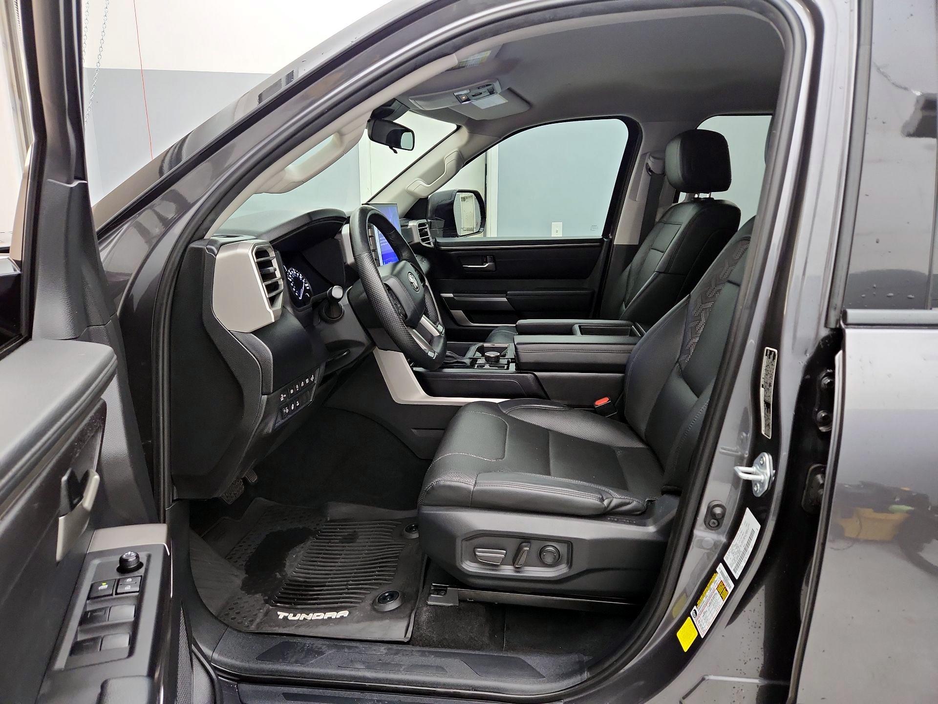 Thumbnail: 2022 Toyota Tundra - 11