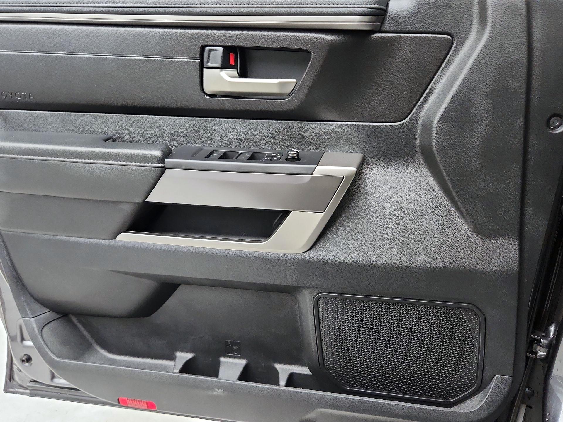 Thumbnail: 2022 Toyota Tundra - 12