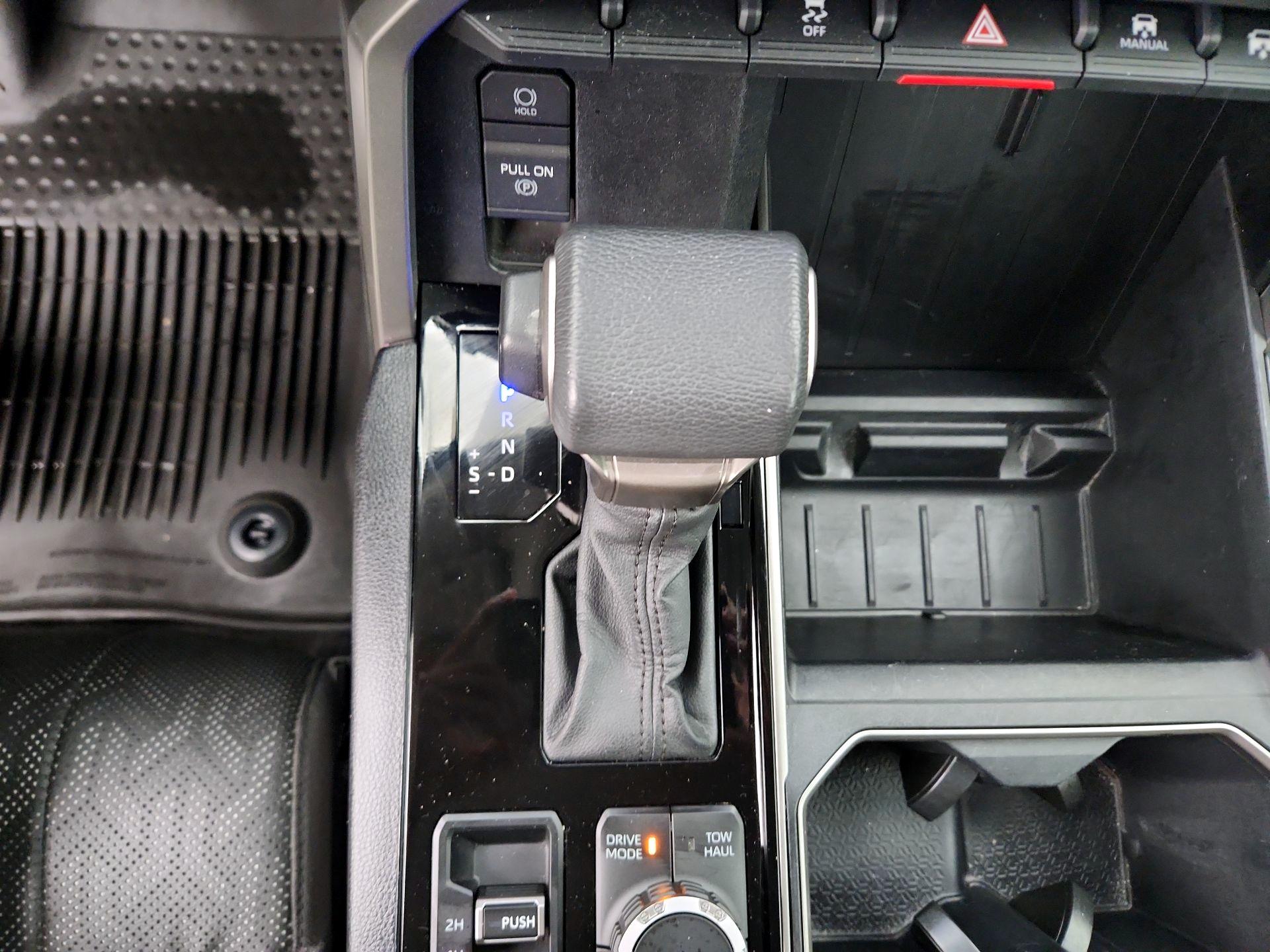 Thumbnail: 2022 Toyota Tundra - 18