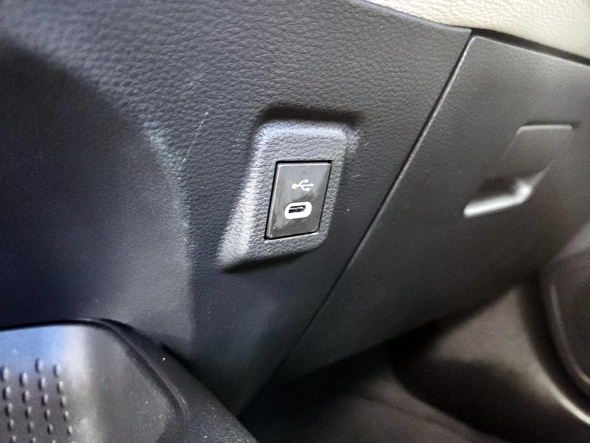 Thumbnail: 2024 Toyota Corolla - 18