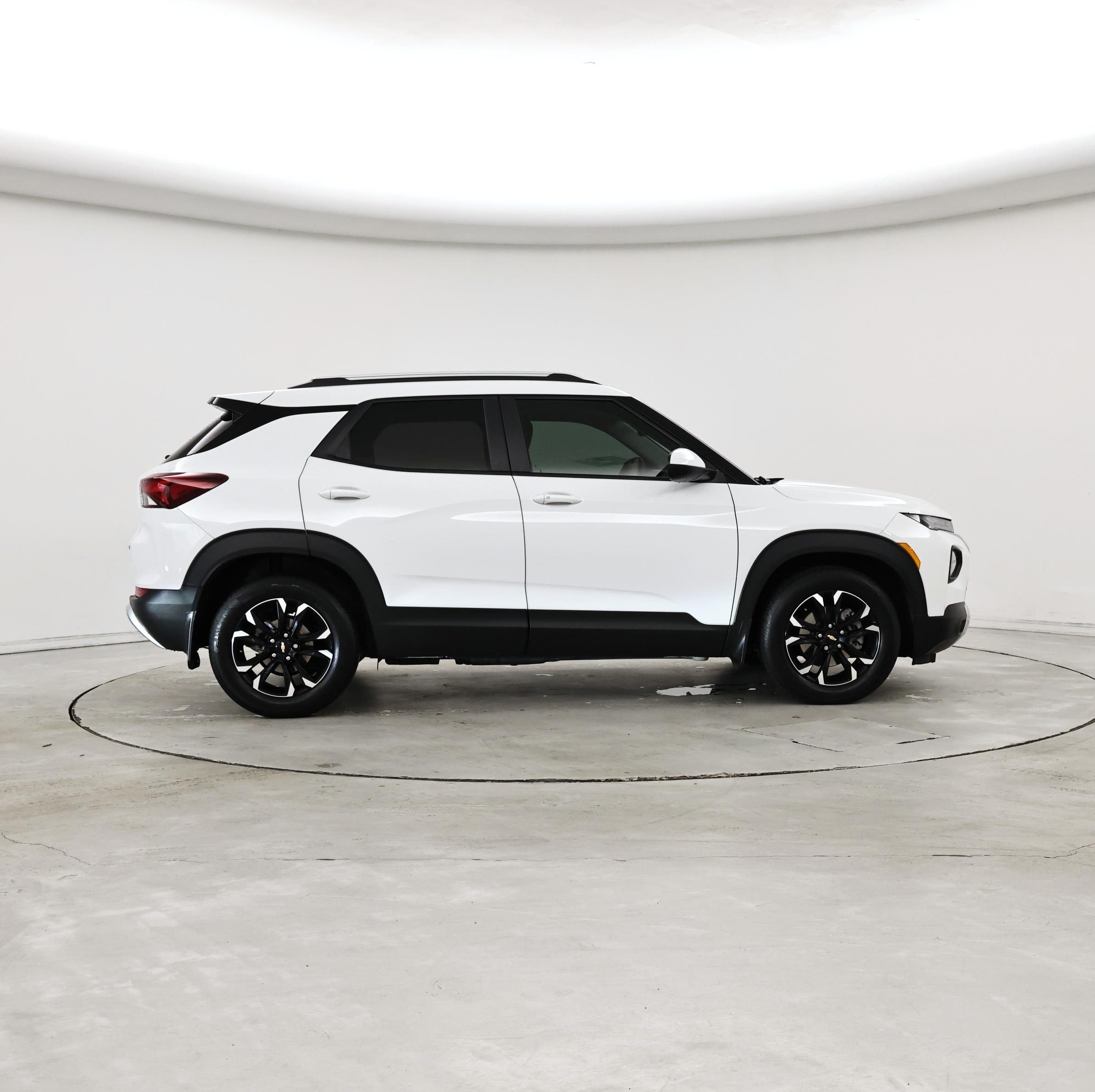 Thumbnail: 2023 Chevrolet TrailBlazer - 7