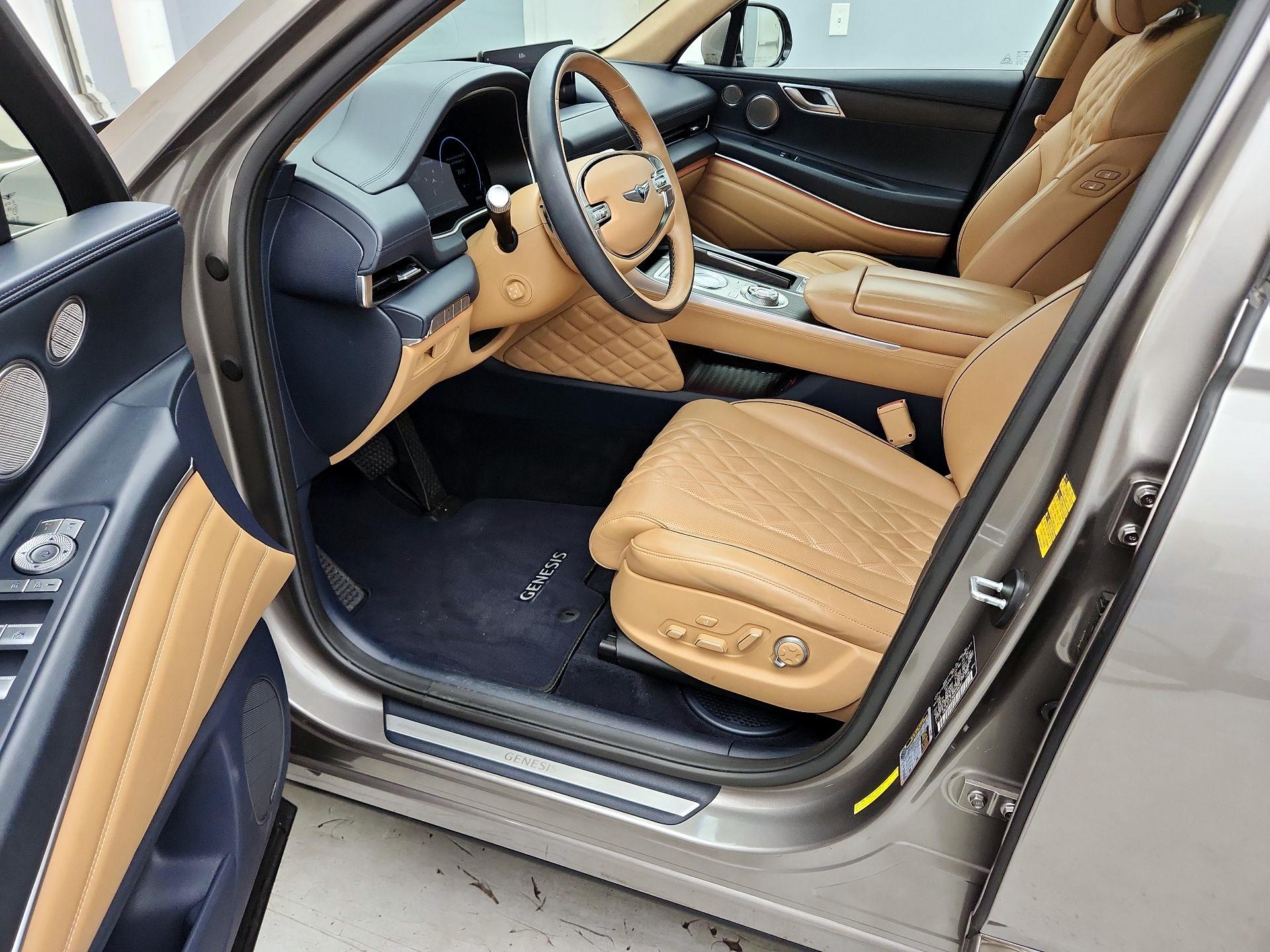 Thumbnail: 2021 Genesis GV80 - 11