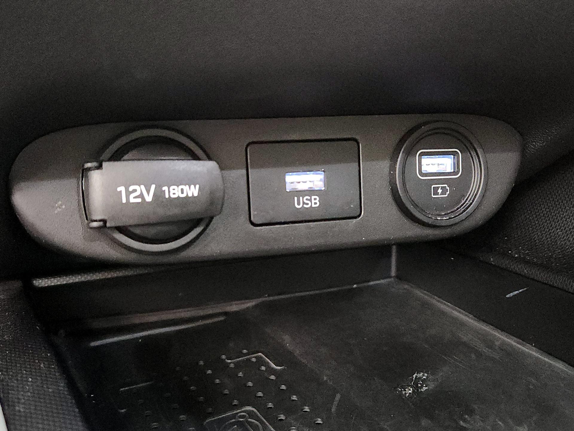 Thumbnail: 2022 Hyundai Elantra - 19