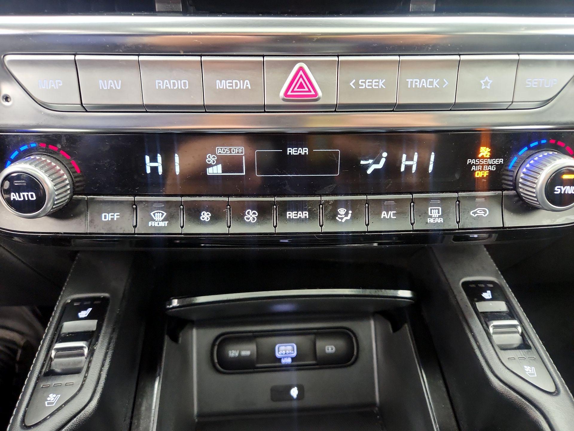 Thumbnail: 2022 Kia Telluride - 17