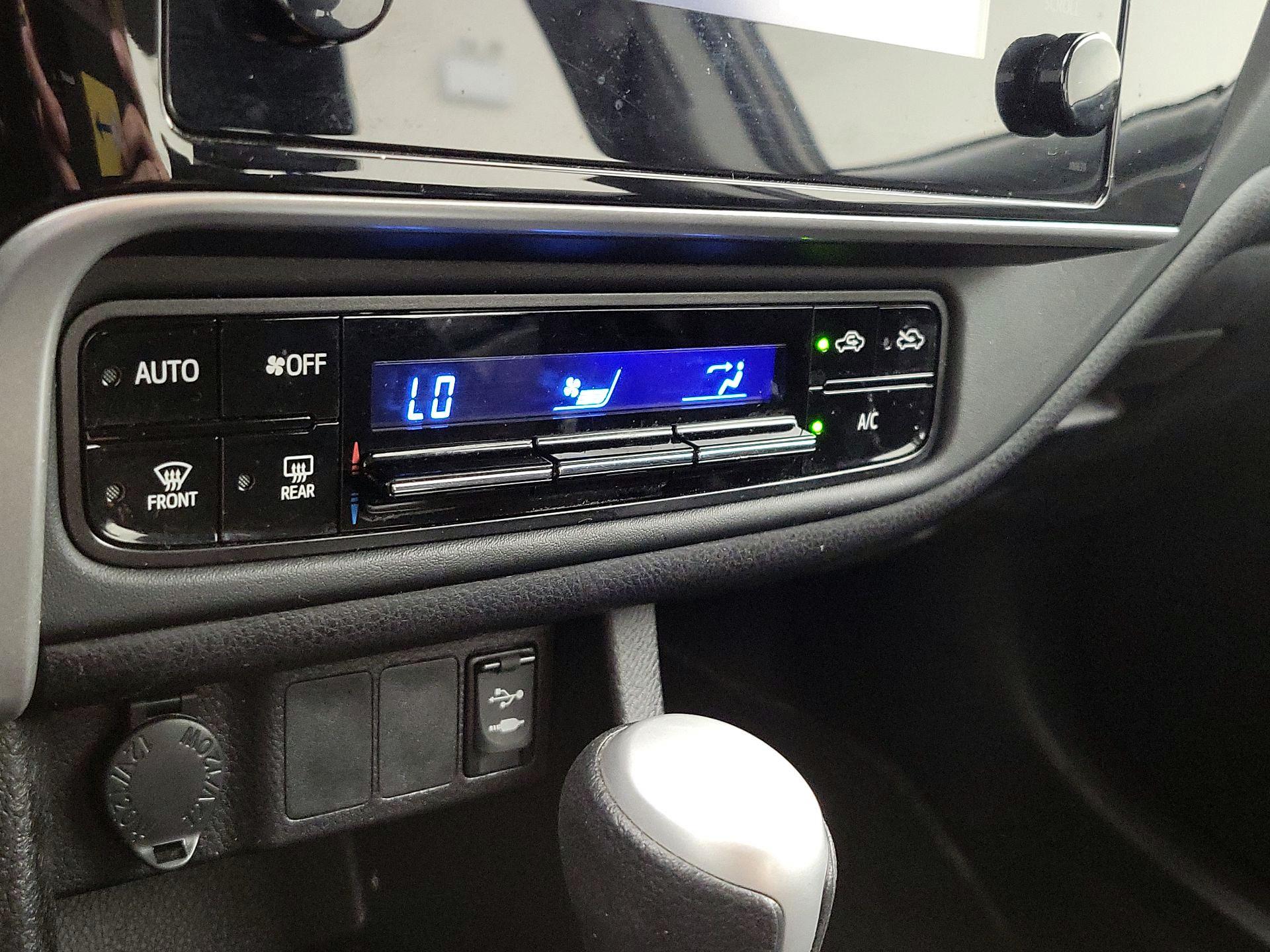 Thumbnail: 2019 Toyota Corolla - 16