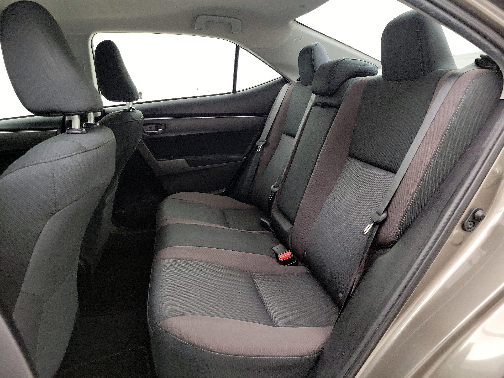 Thumbnail: 2019 Toyota Corolla - 19