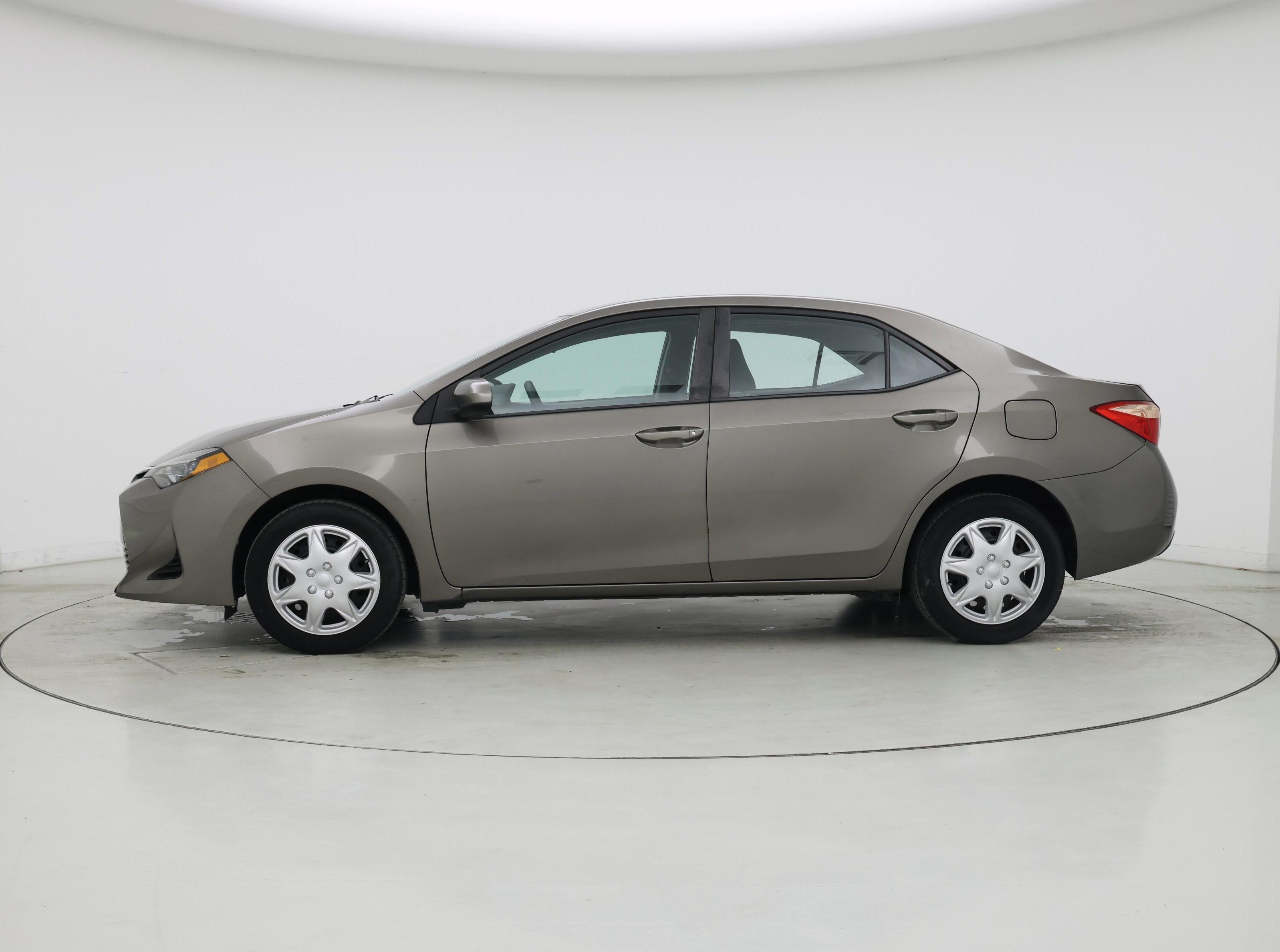 Thumbnail: 2019 Toyota Corolla - 3