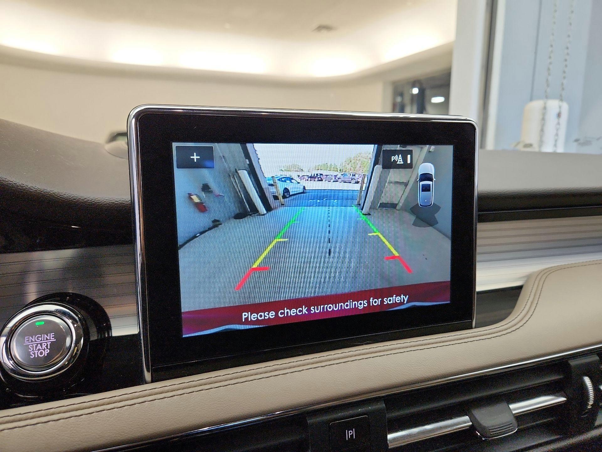 Thumbnail: 2020 Lincoln Corsair - 14