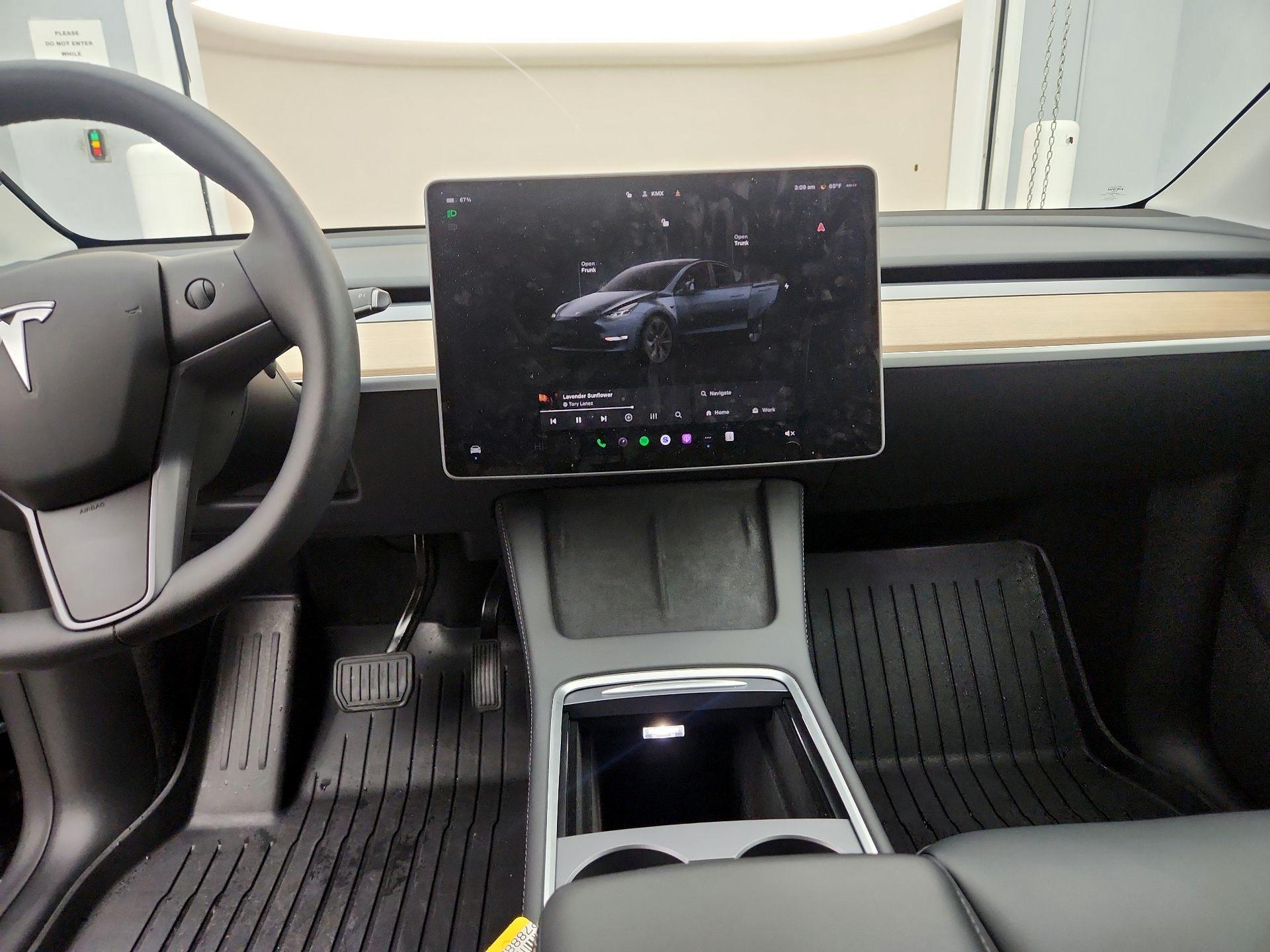 Thumbnail: 2025 Tesla Model Y - 9