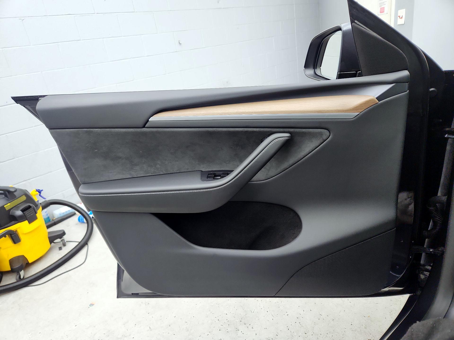 Thumbnail: 2025 Tesla Model Y - 12