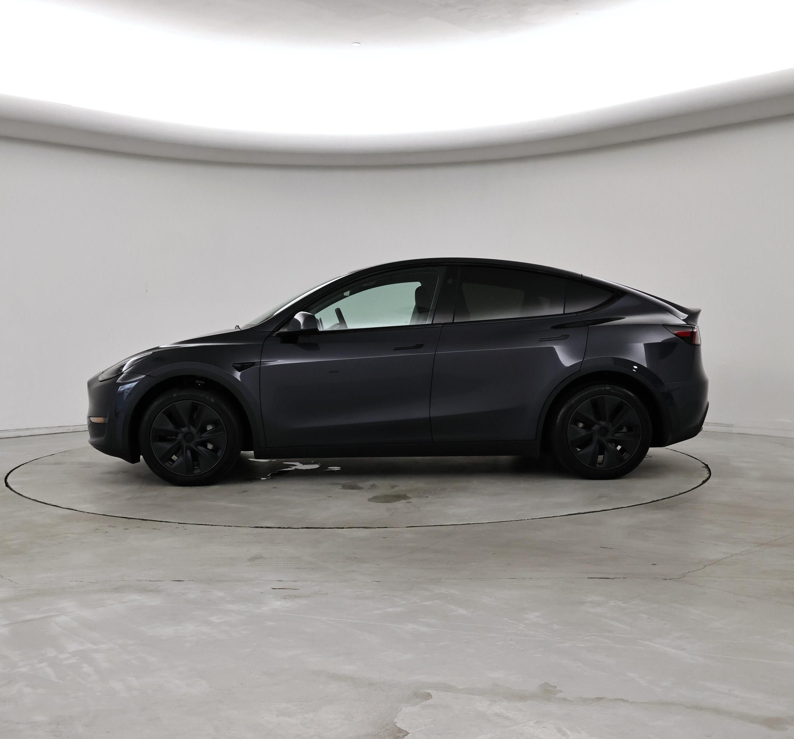Thumbnail: 2025 Tesla Model Y - 3