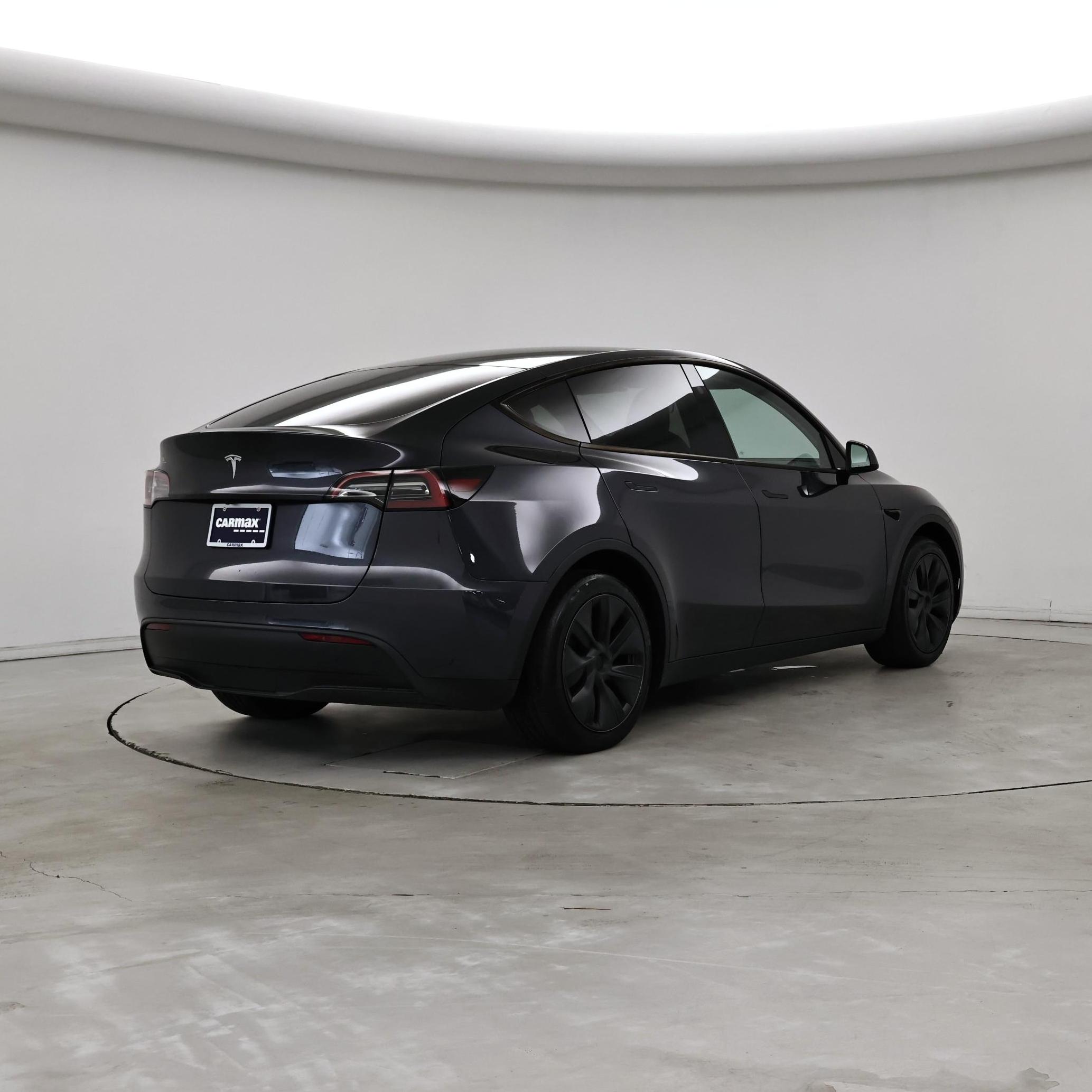 Thumbnail: 2025 Tesla Model Y - 8