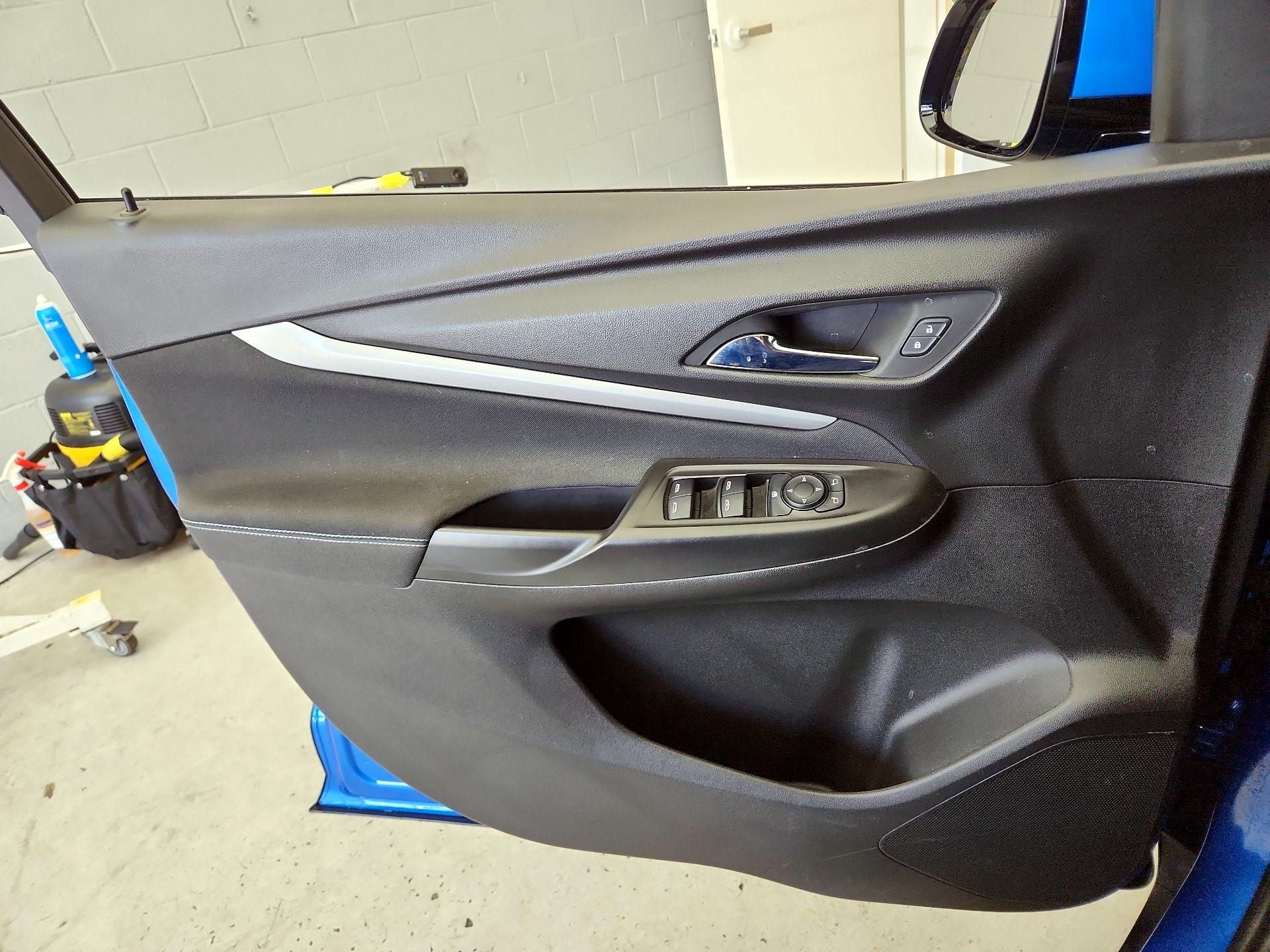 Thumbnail: 2022 Chevrolet Bolt EUV - 12