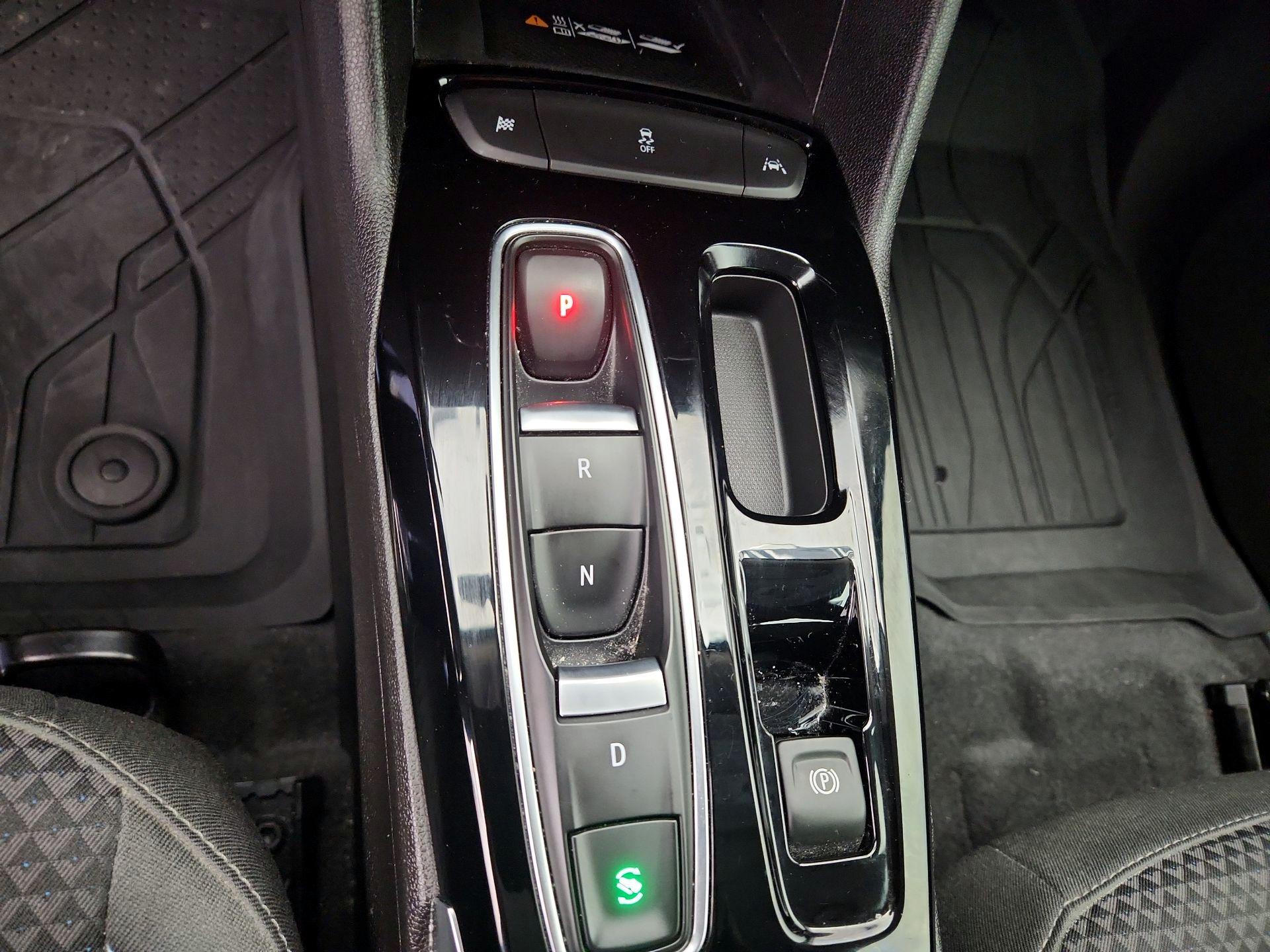 Thumbnail: 2022 Chevrolet Bolt EUV - 17