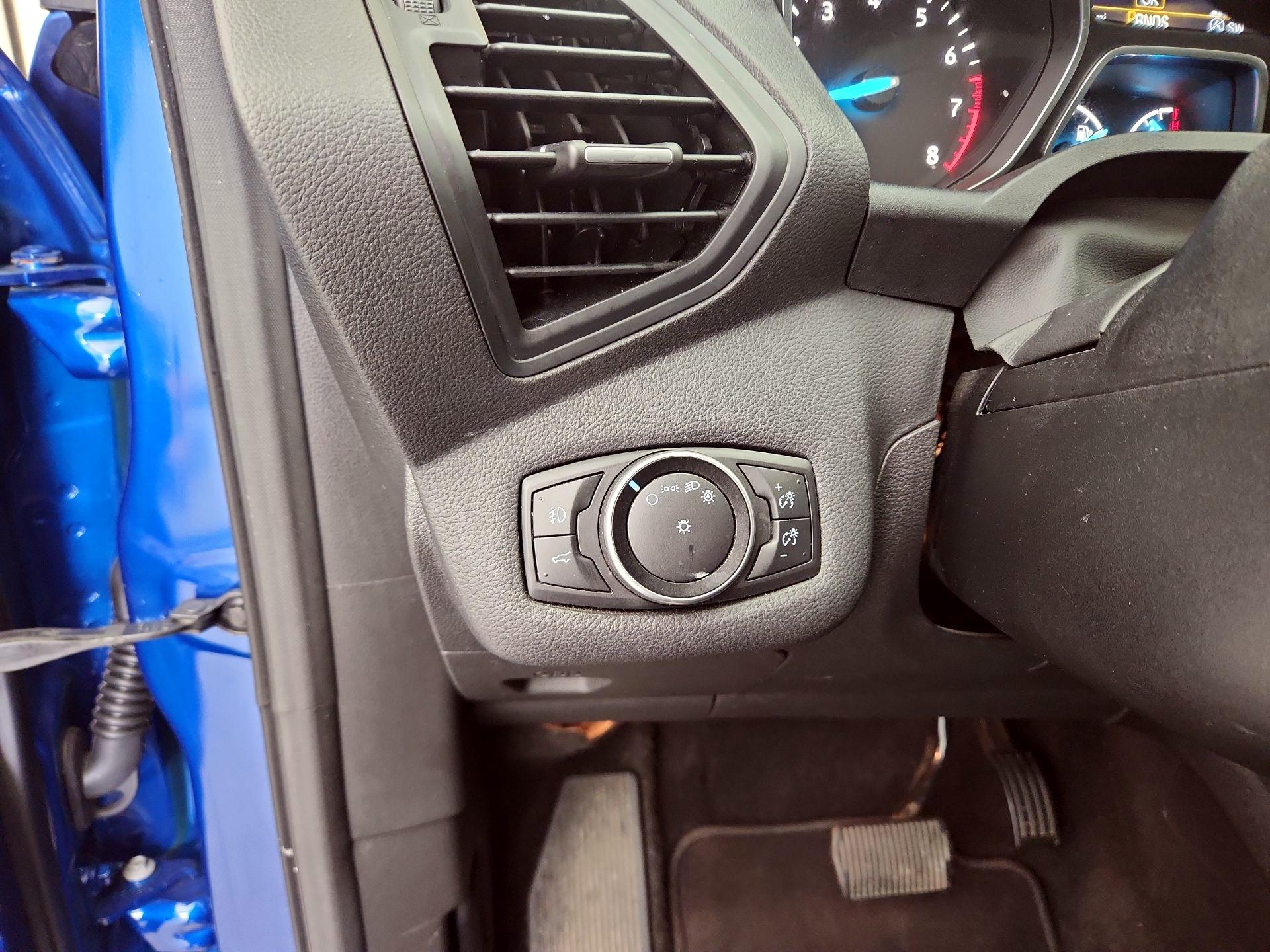 Thumbnail: 2017 Ford Escape - 13