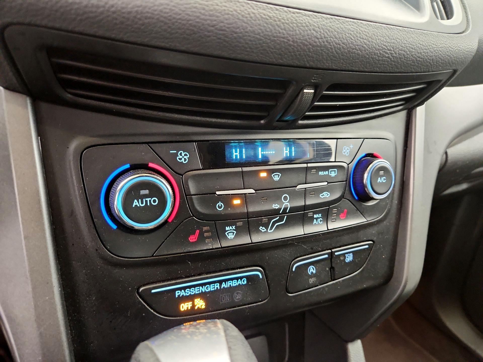 Thumbnail: 2017 Ford Escape - 16