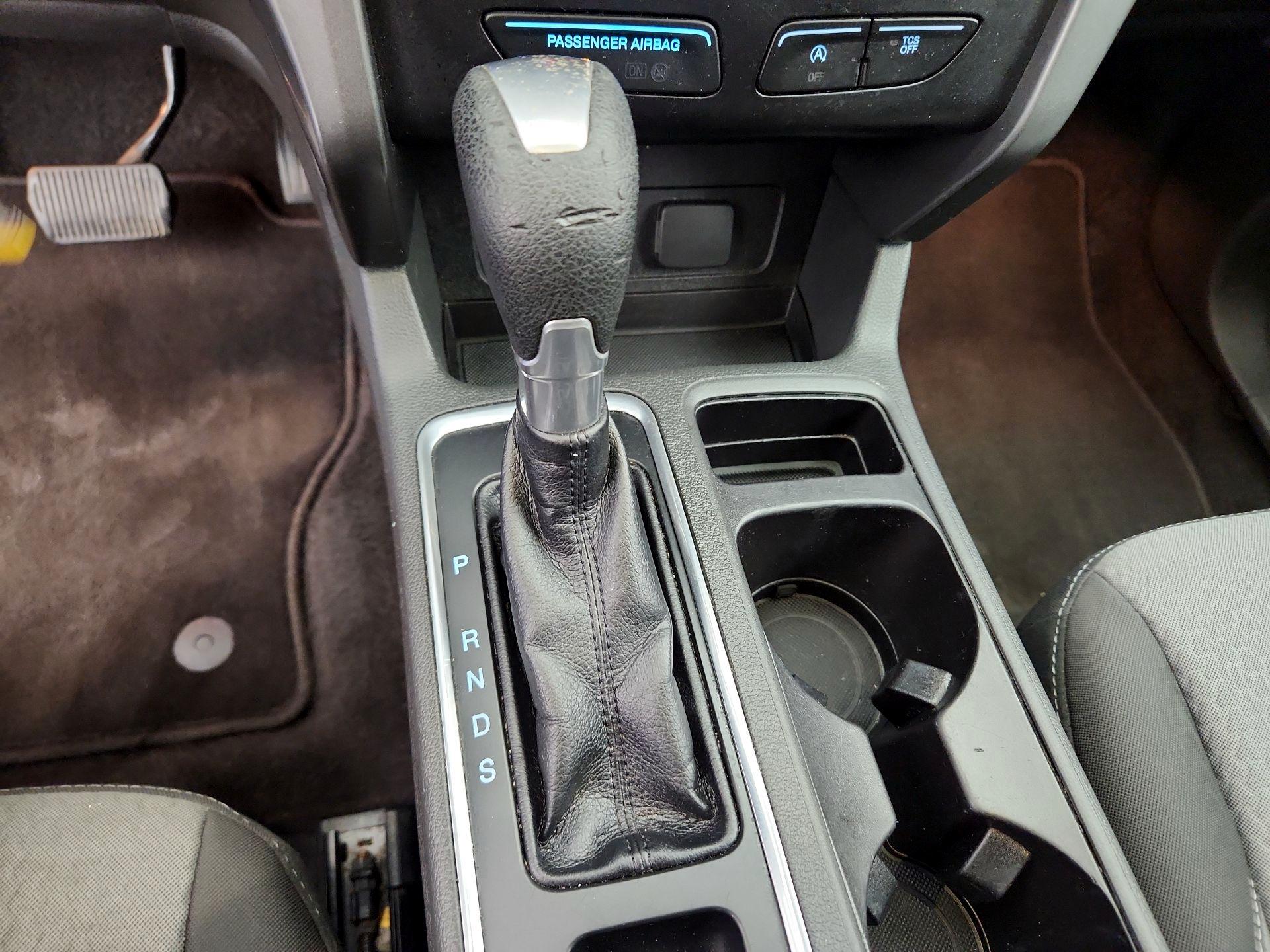 Thumbnail: 2017 Ford Escape - 17