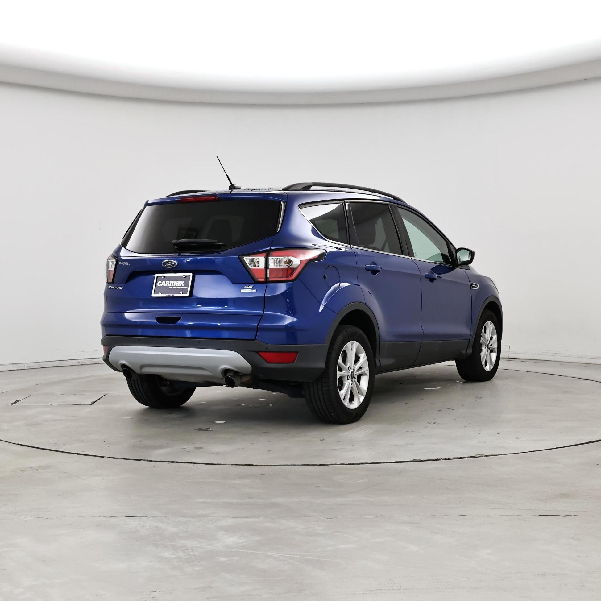 Thumbnail: 2017 Ford Escape - 8