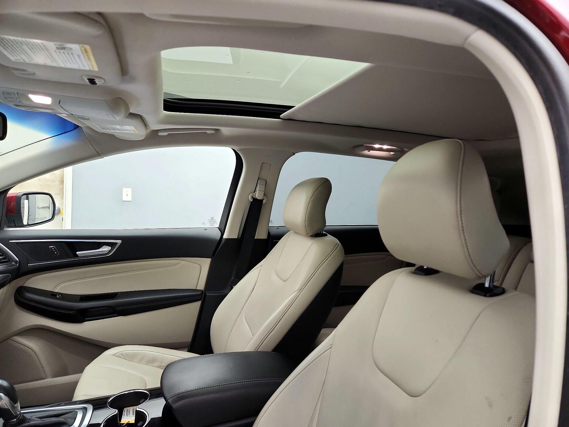 Thumbnail: 2017 Ford Edge - 20