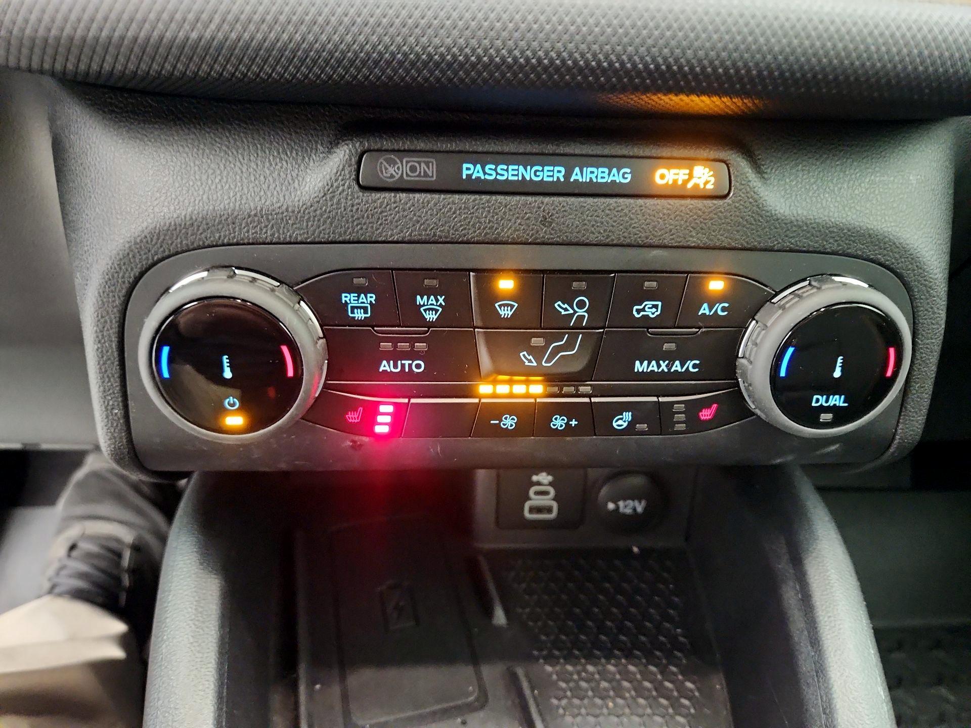 Thumbnail: 2023 Ford Bronco Sport - 17