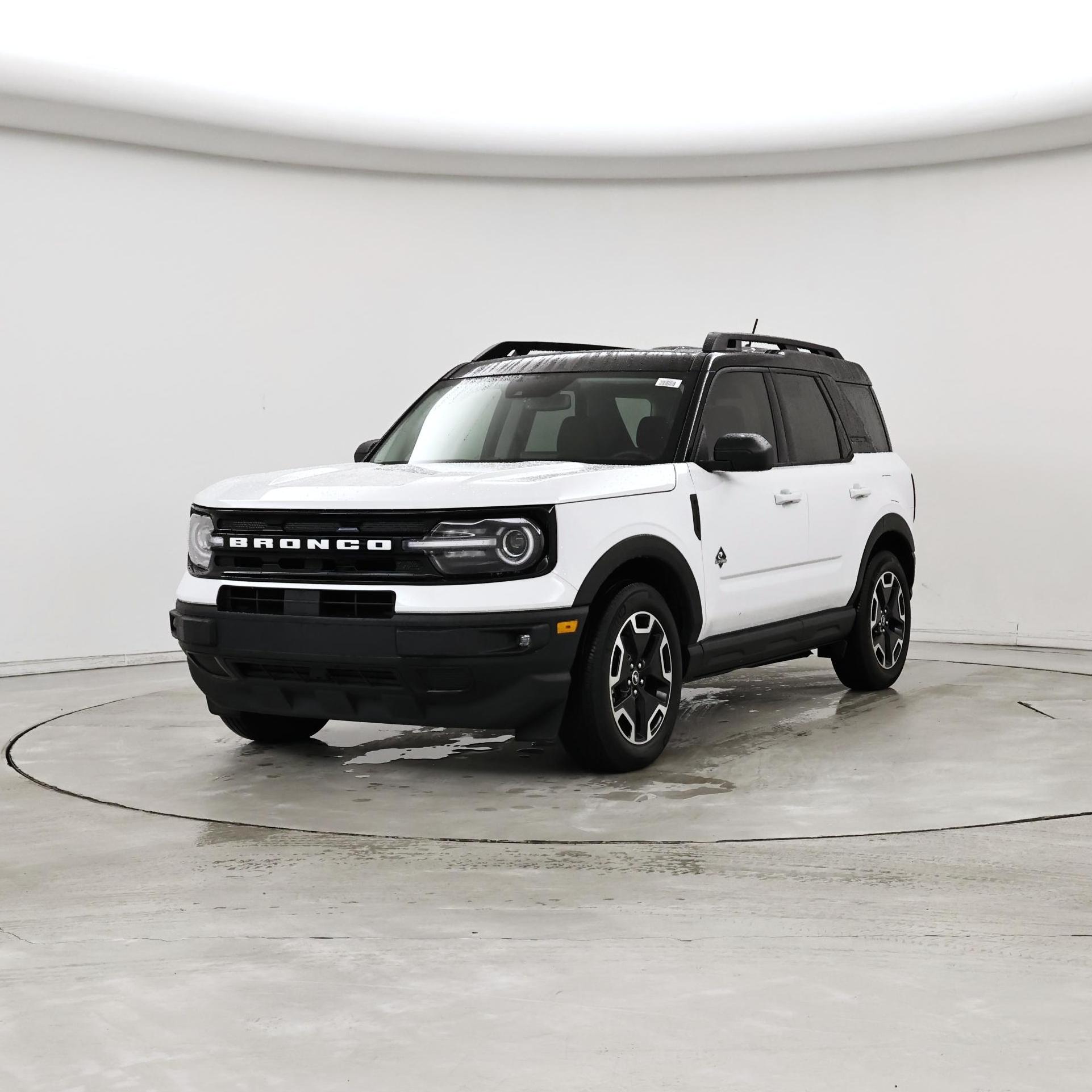 Thumbnail: 2023 Ford Bronco Sport - 4