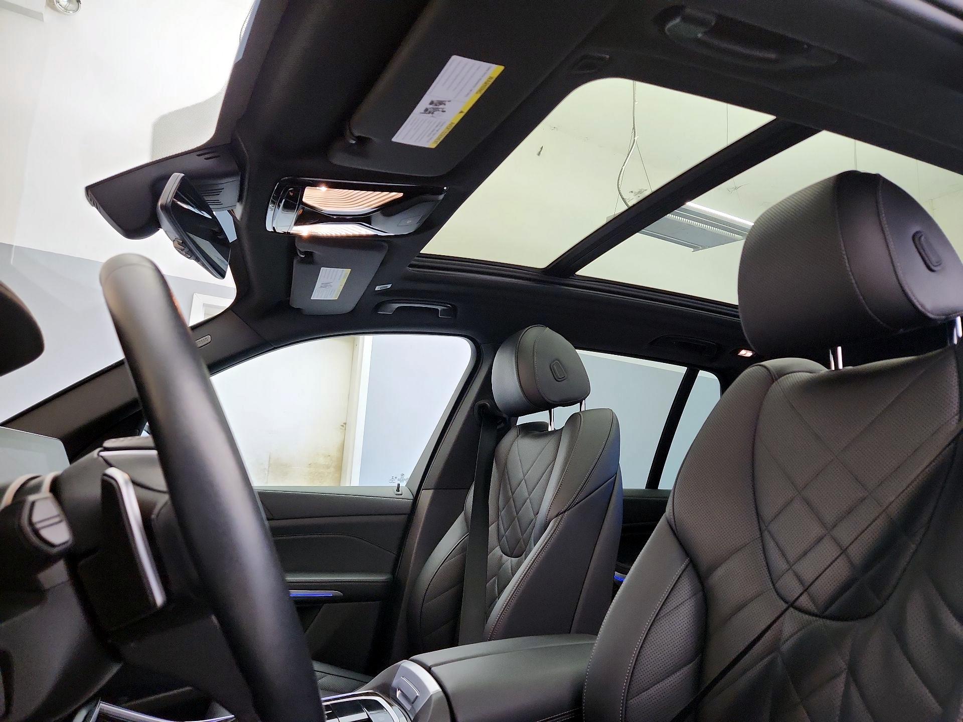 Thumbnail: 2023 BMW X5 - 20