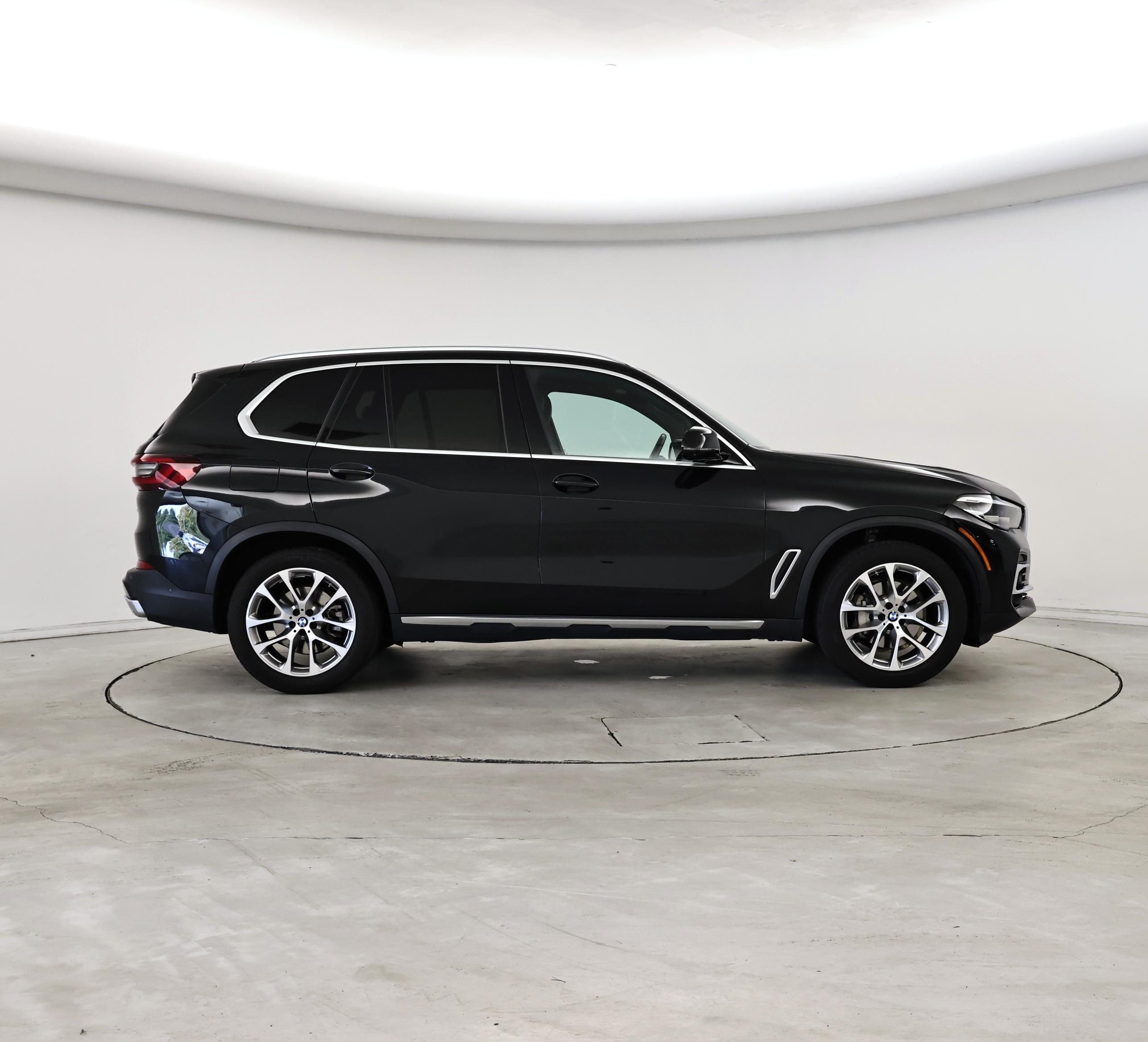 Thumbnail: 2023 BMW X5 - 7