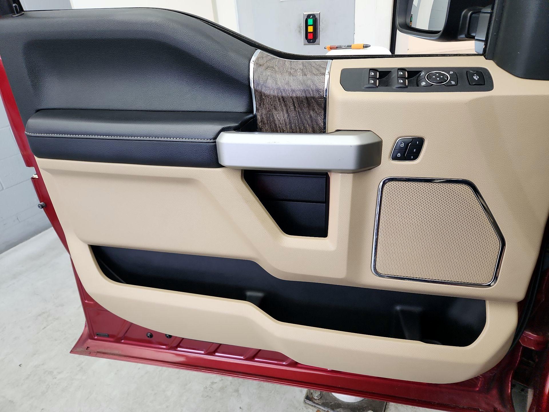 Thumbnail: 2017 Ford F-250 - 12