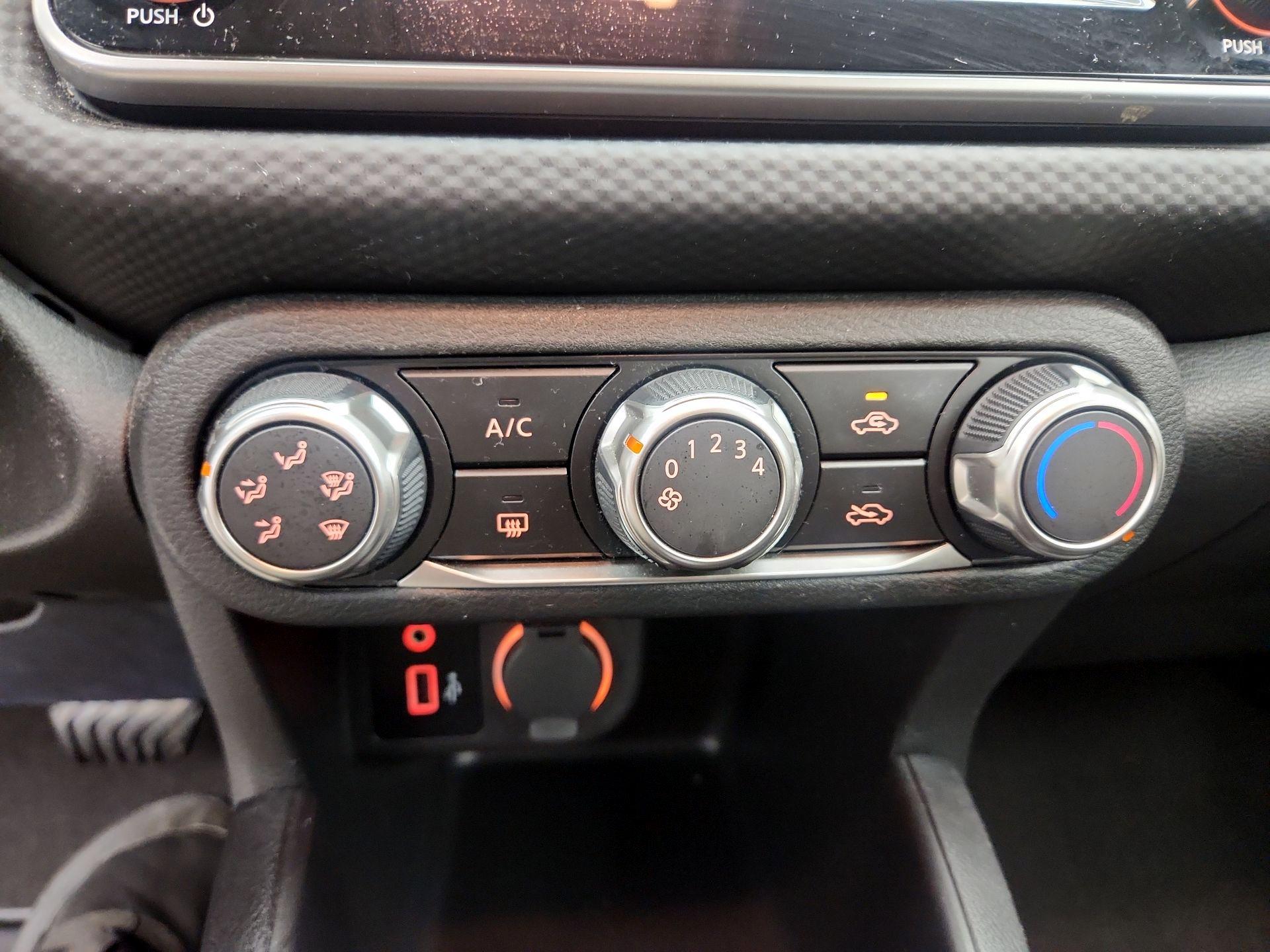 Thumbnail: 2022 Nissan Kicks - 16