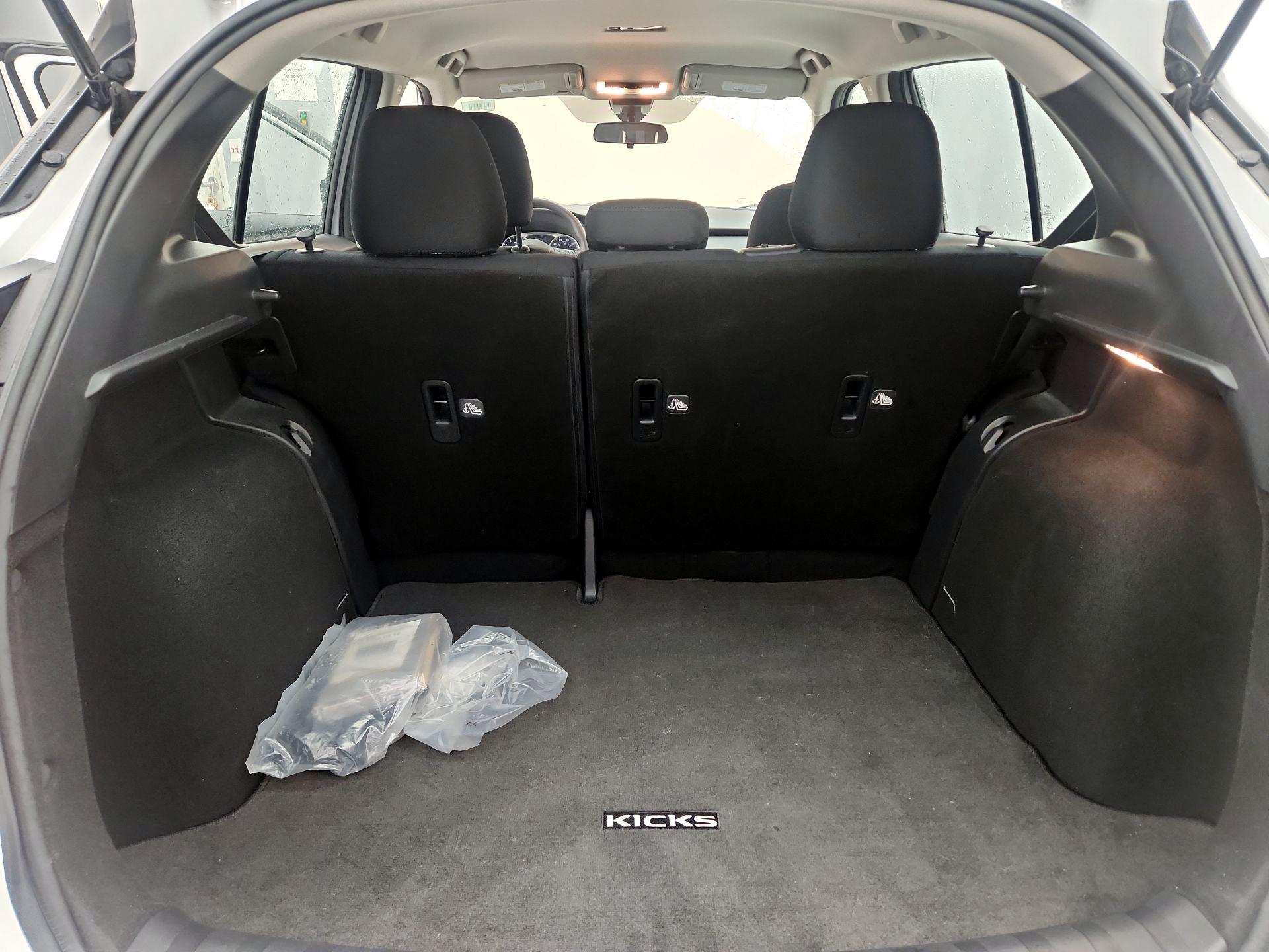 Thumbnail: 2022 Nissan Kicks - 20