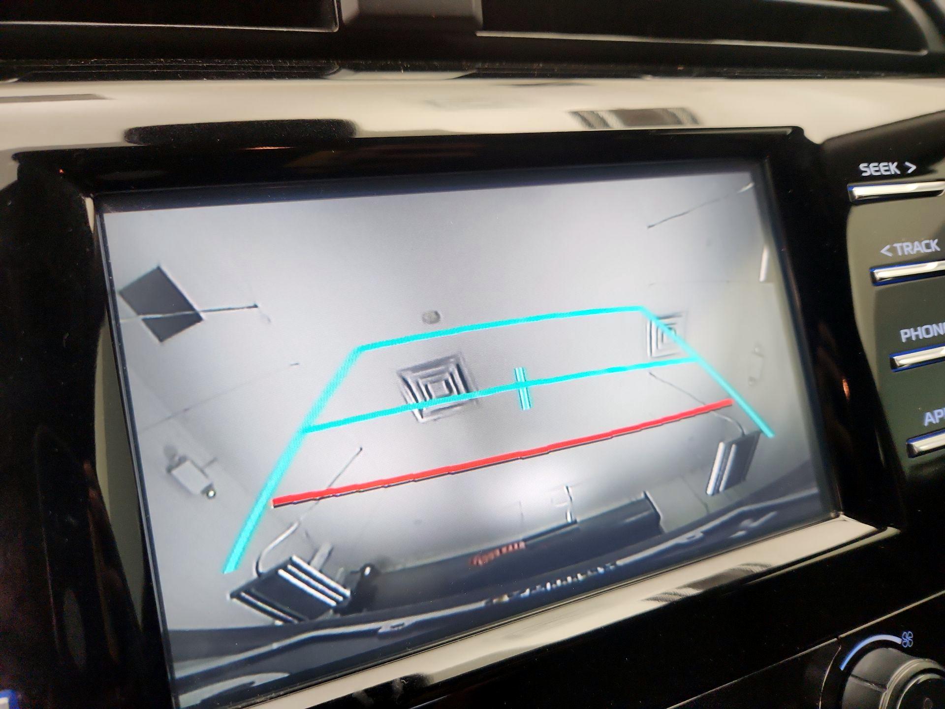 Thumbnail: 2019 Toyota Camry - 14