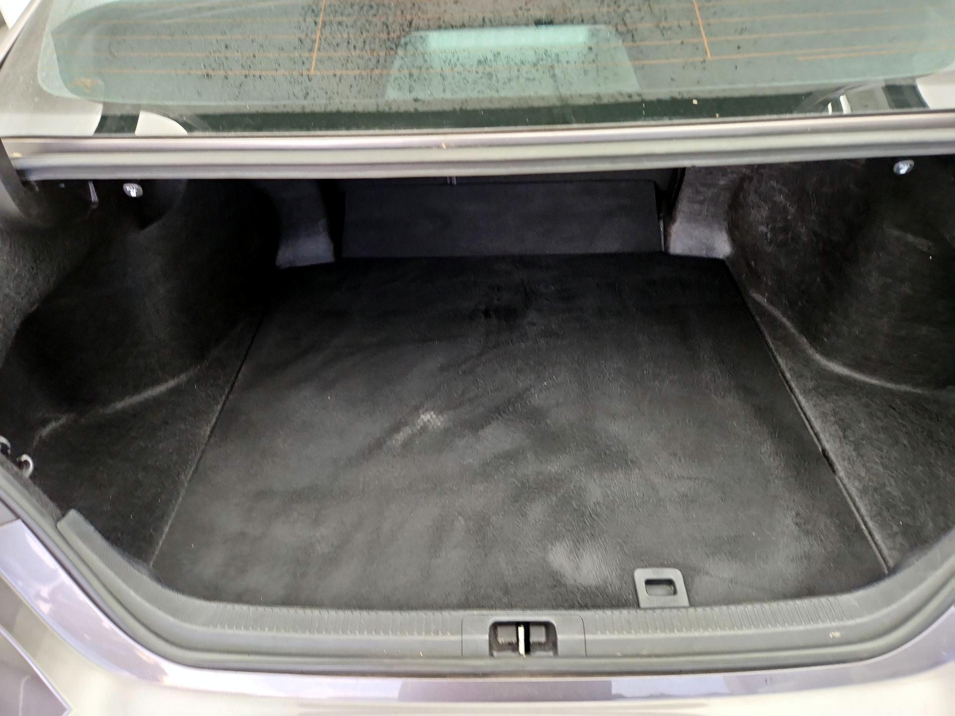 Thumbnail: 2019 Toyota Camry - 20