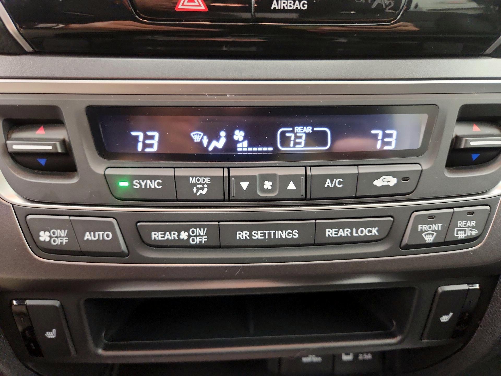 Thumbnail: 2020 Honda Pilot - 16