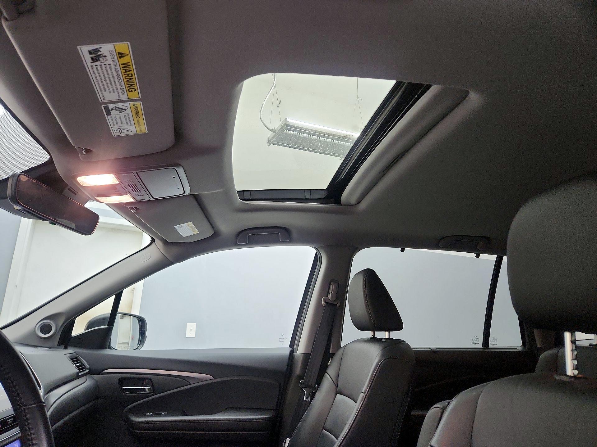 Thumbnail: 2020 Honda Pilot - 19