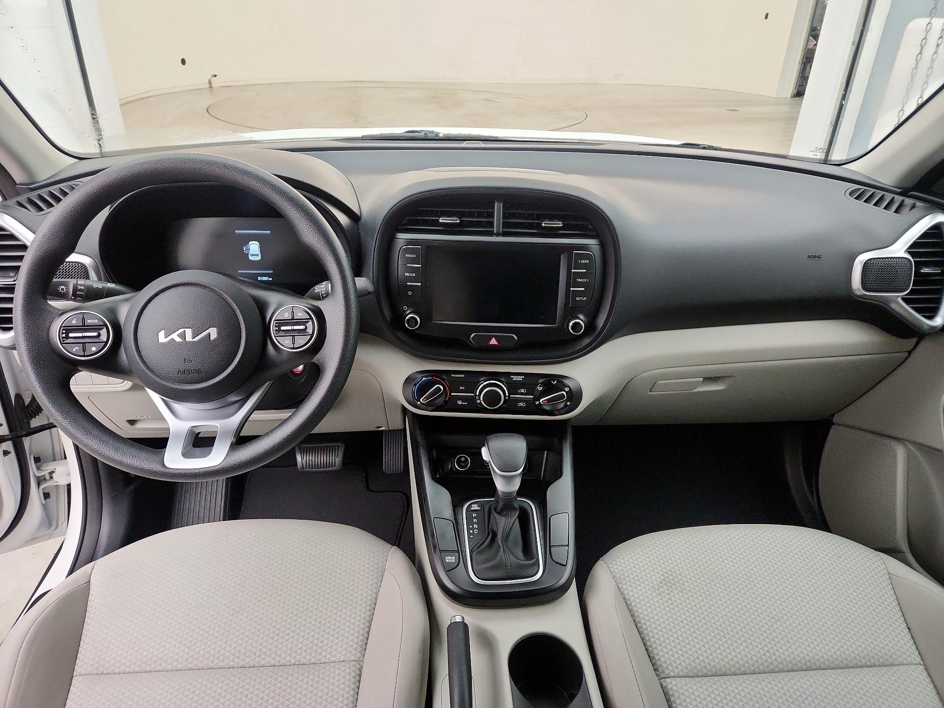 Thumbnail: 2023 Kia Soul - 9